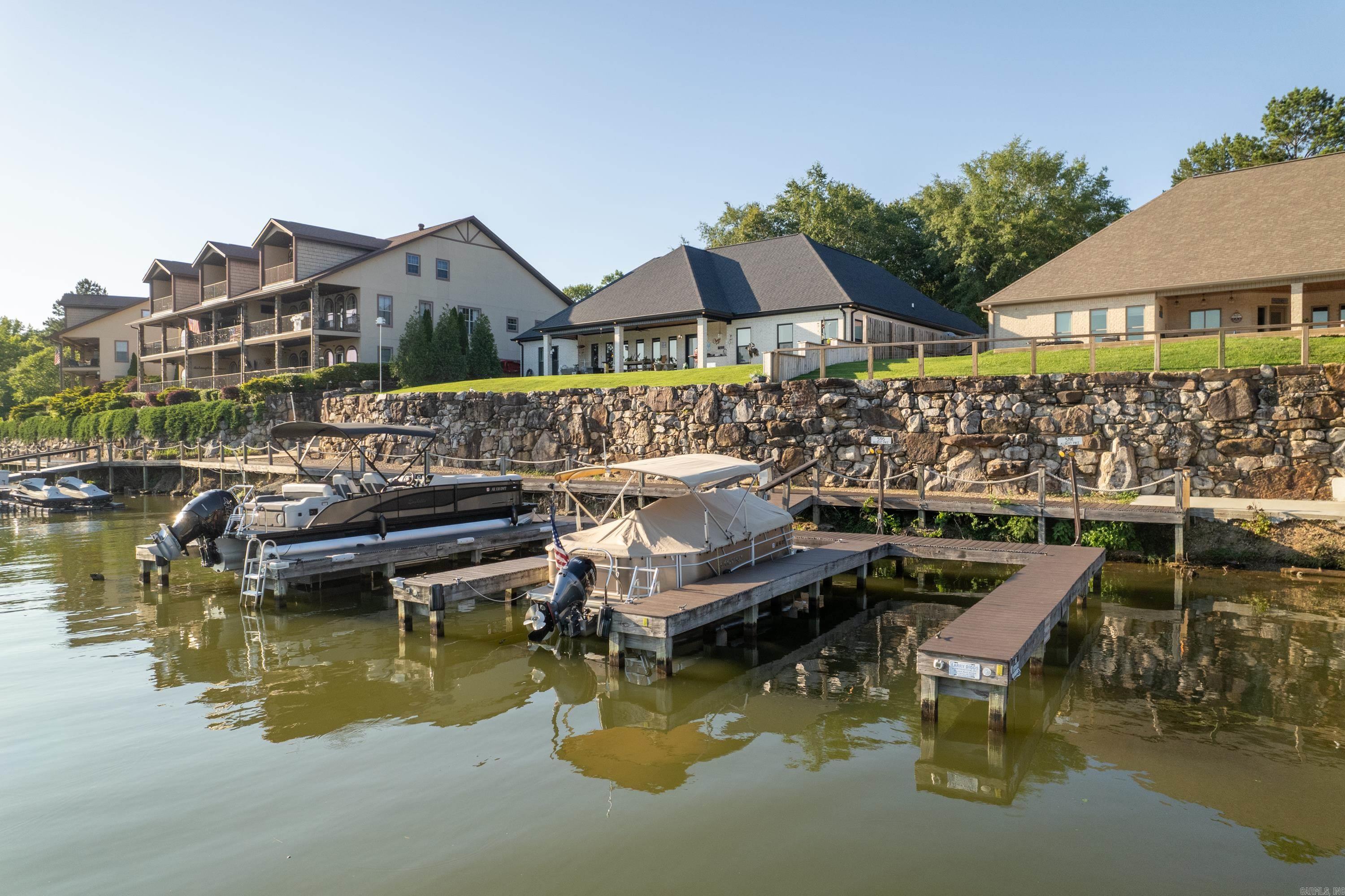 Lakeside Gardens - Residential