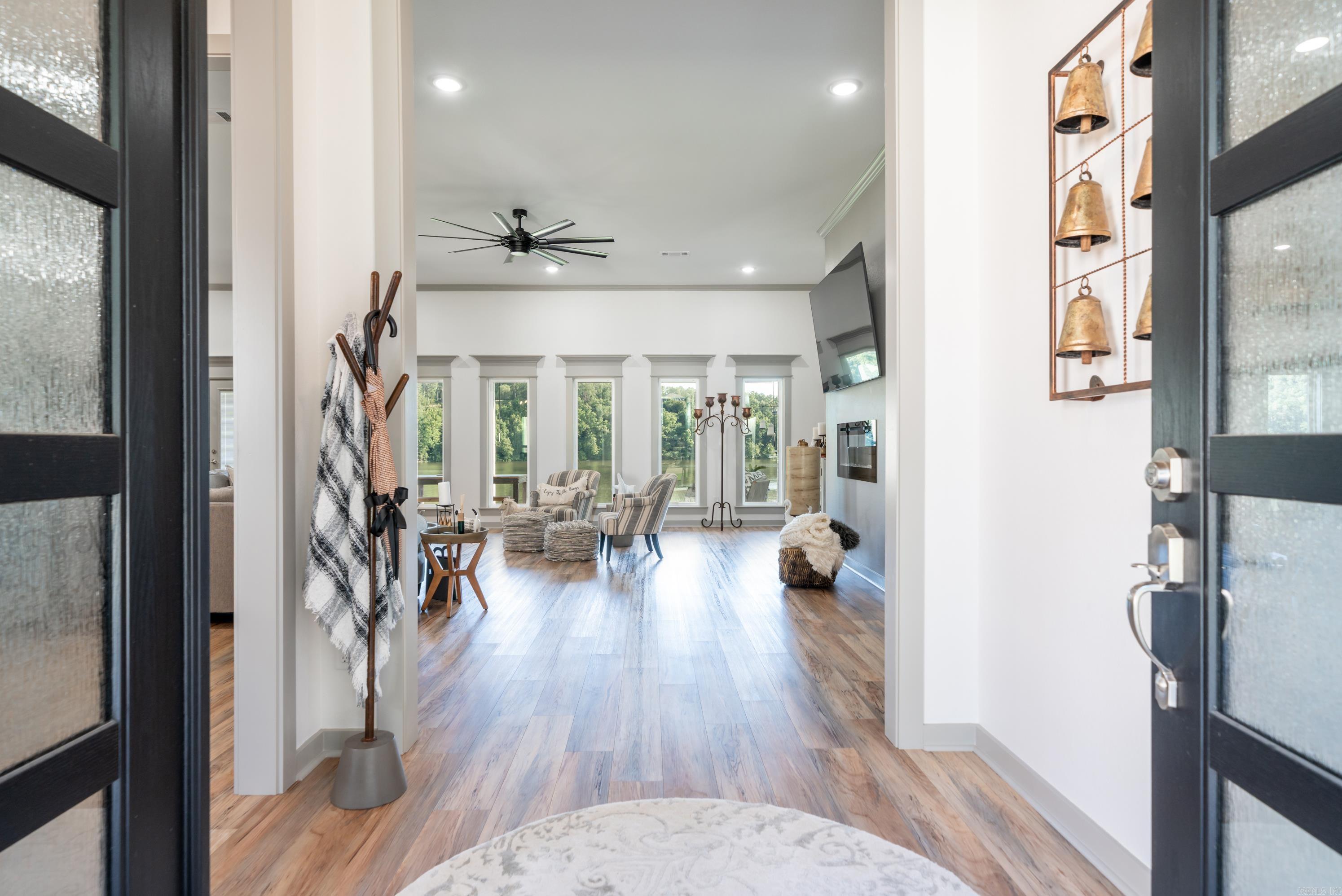 Lakeside Gardens - Residential