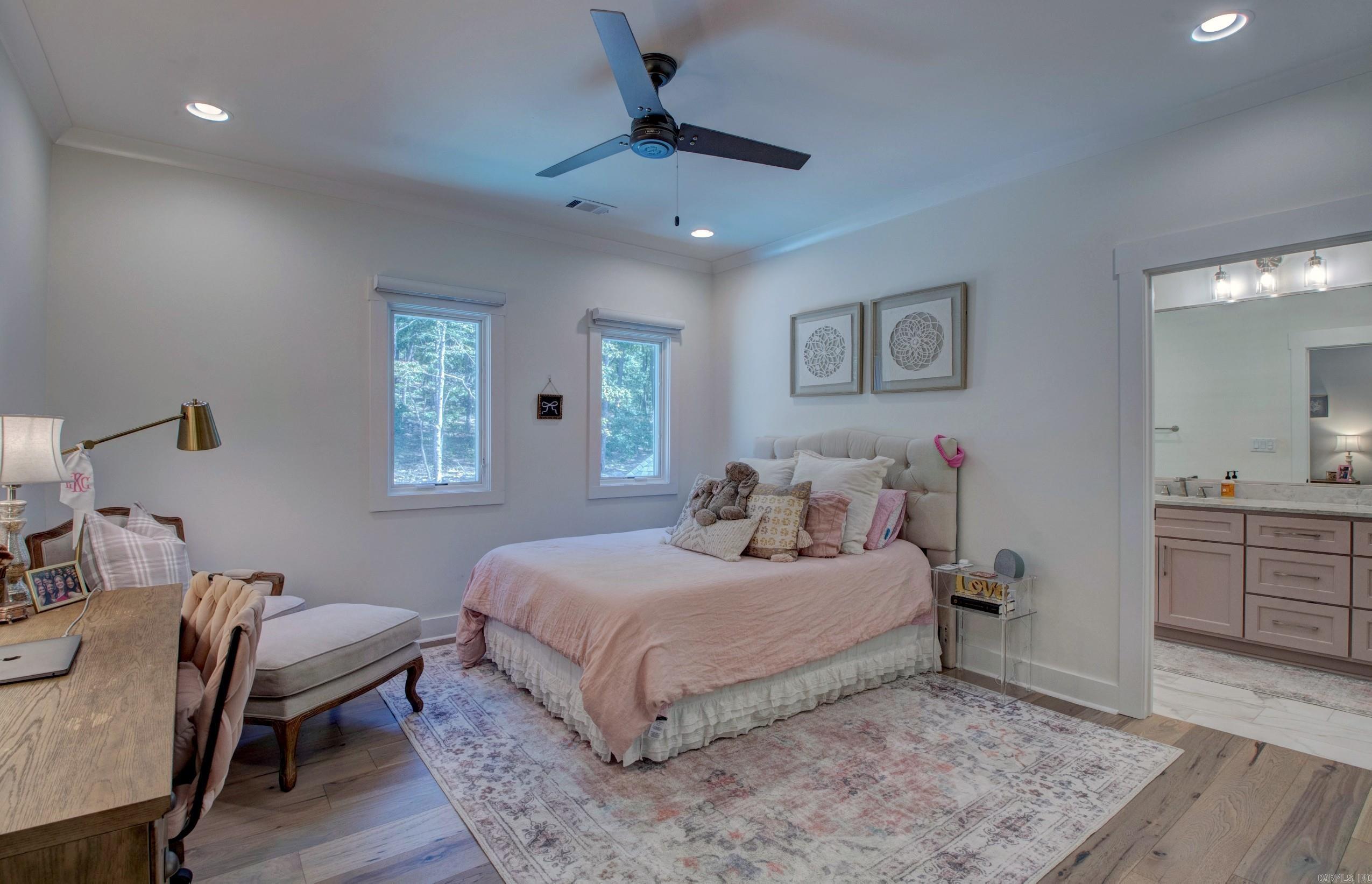 BEAR DEN ESTATES - Residential
