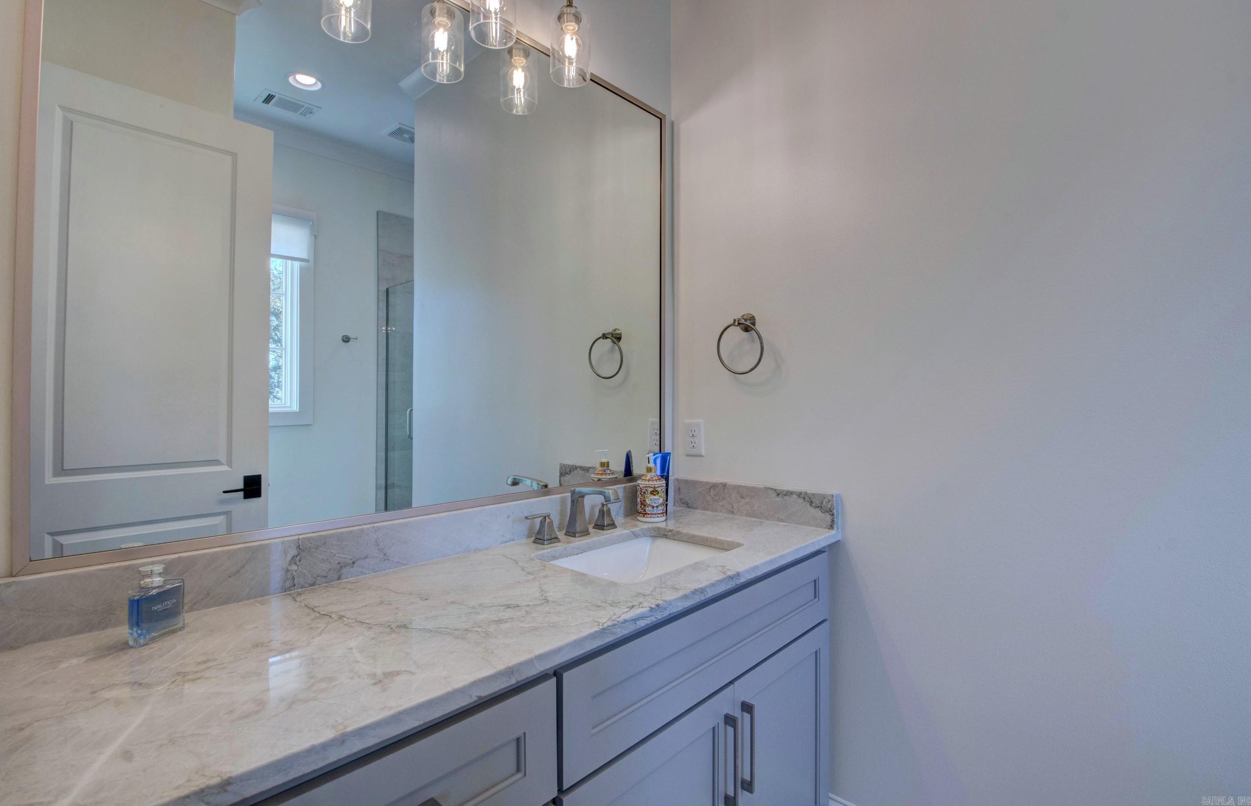 BEAR DEN ESTATES - Residential