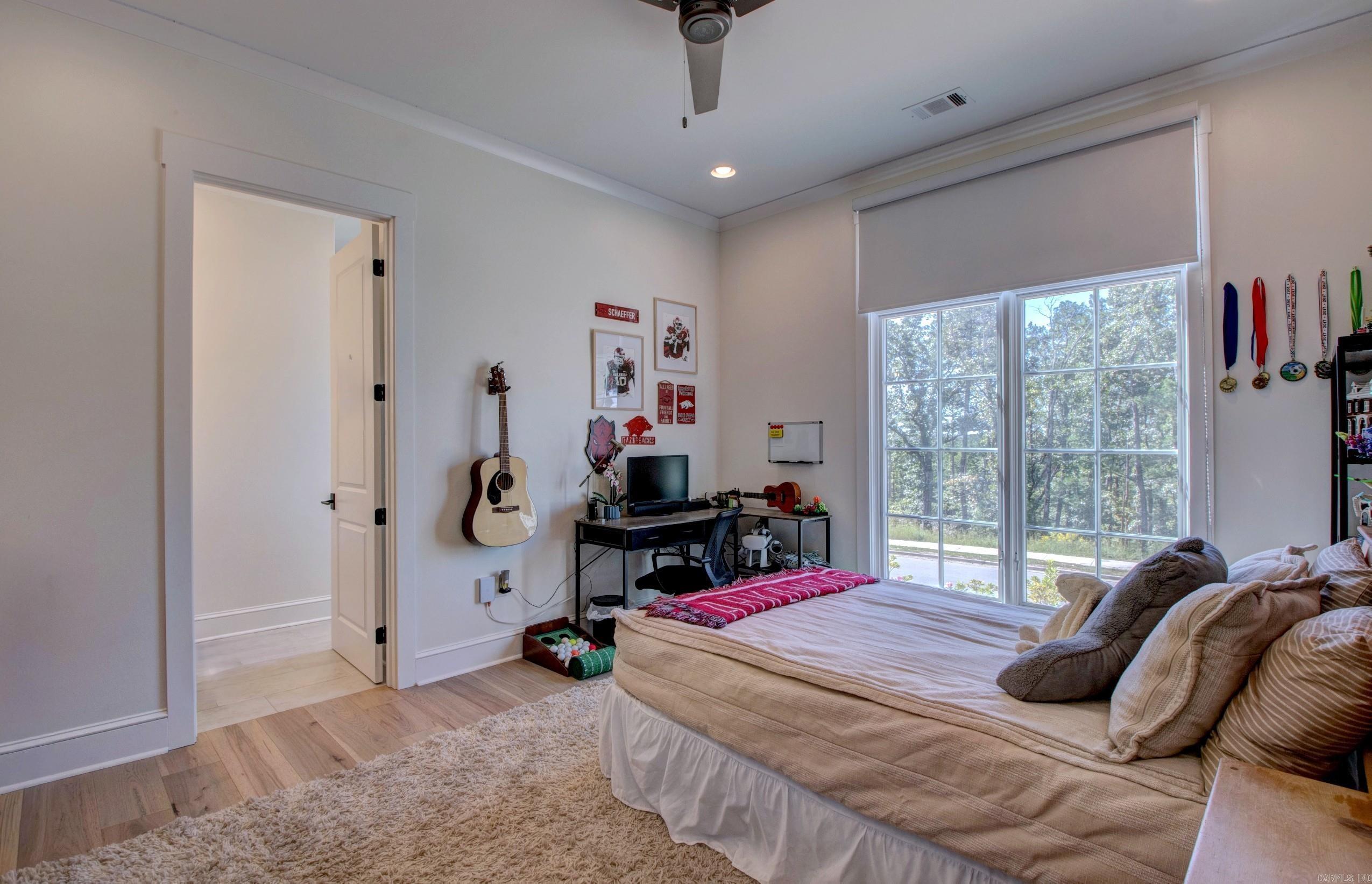 BEAR DEN ESTATES - Residential