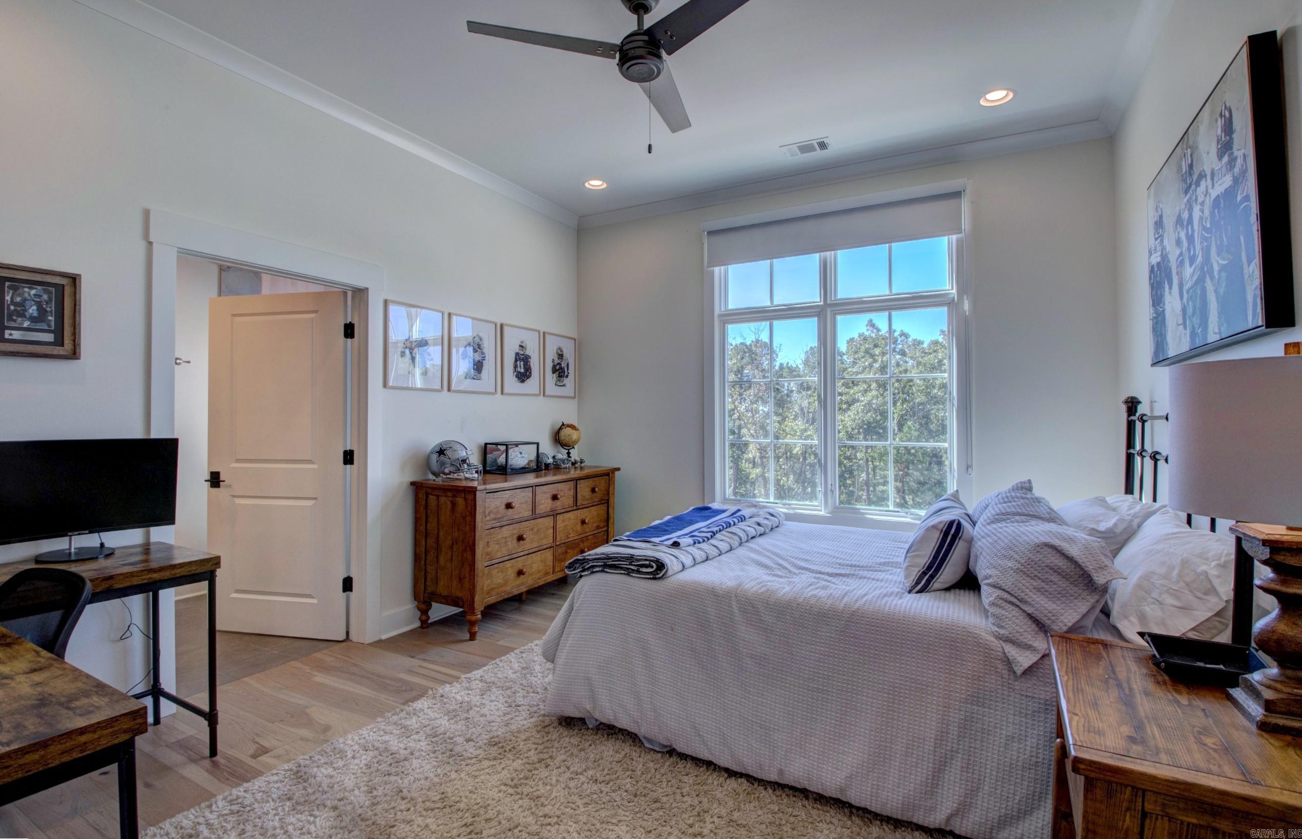 BEAR DEN ESTATES - Residential