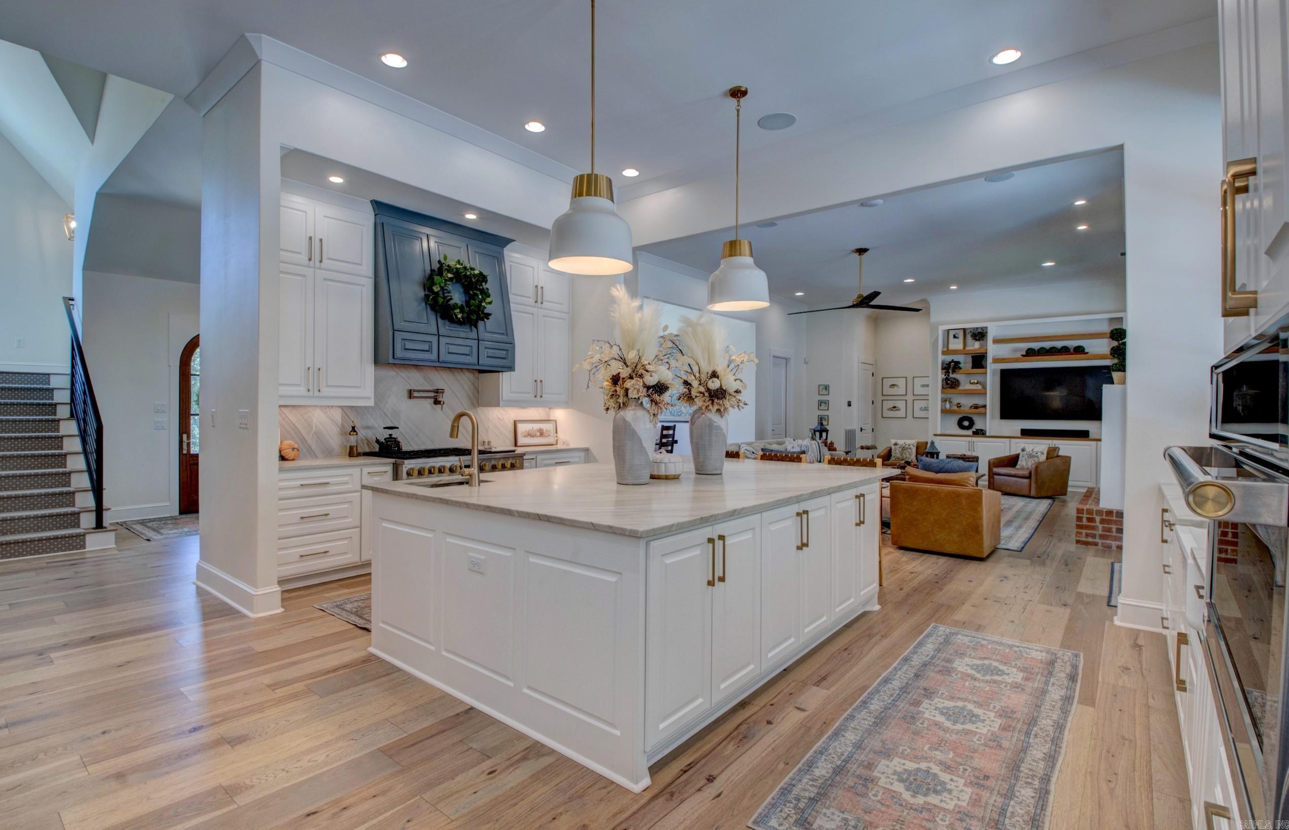BEAR DEN ESTATES - Residential