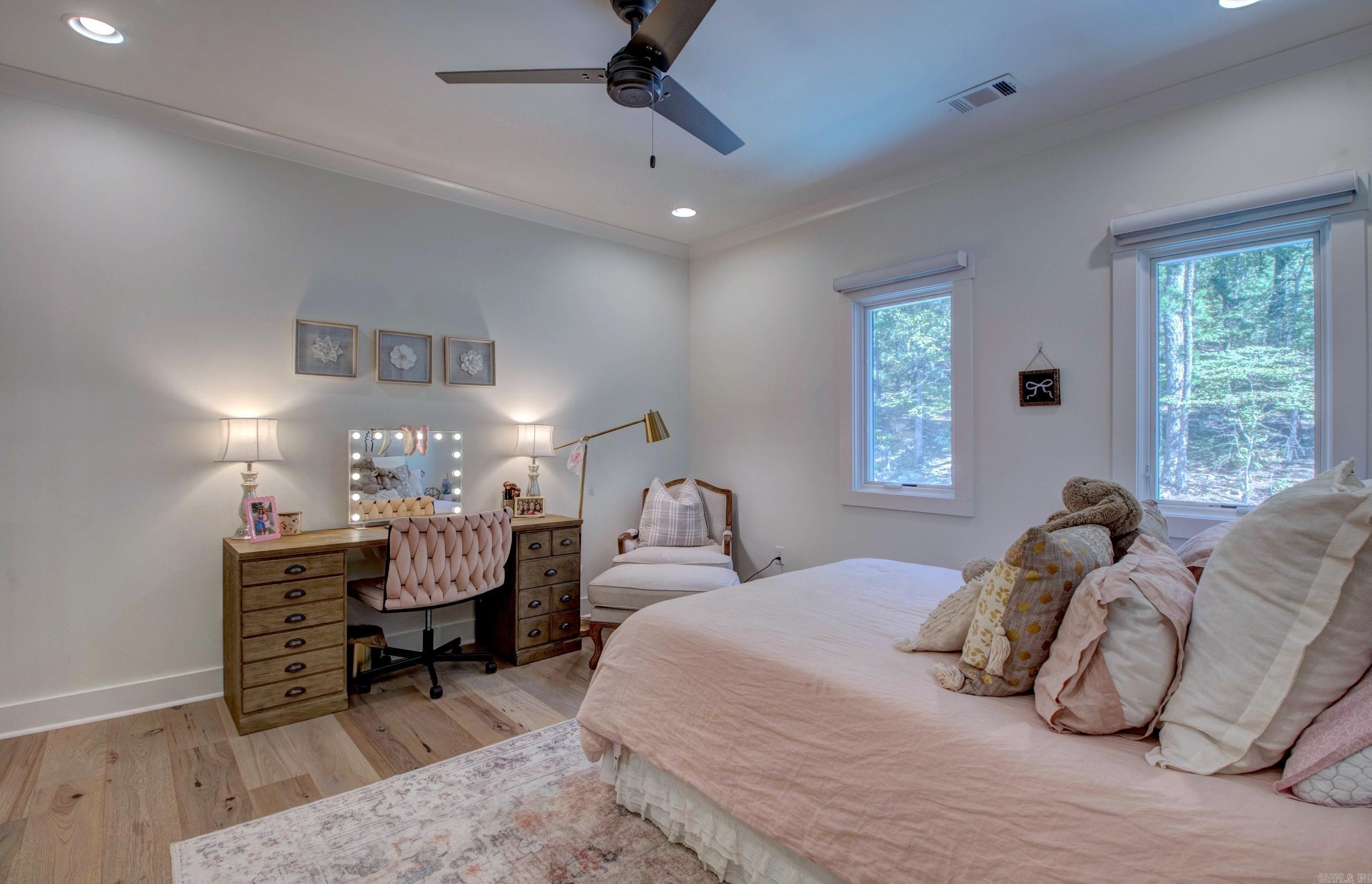 BEAR DEN ESTATES - Residential