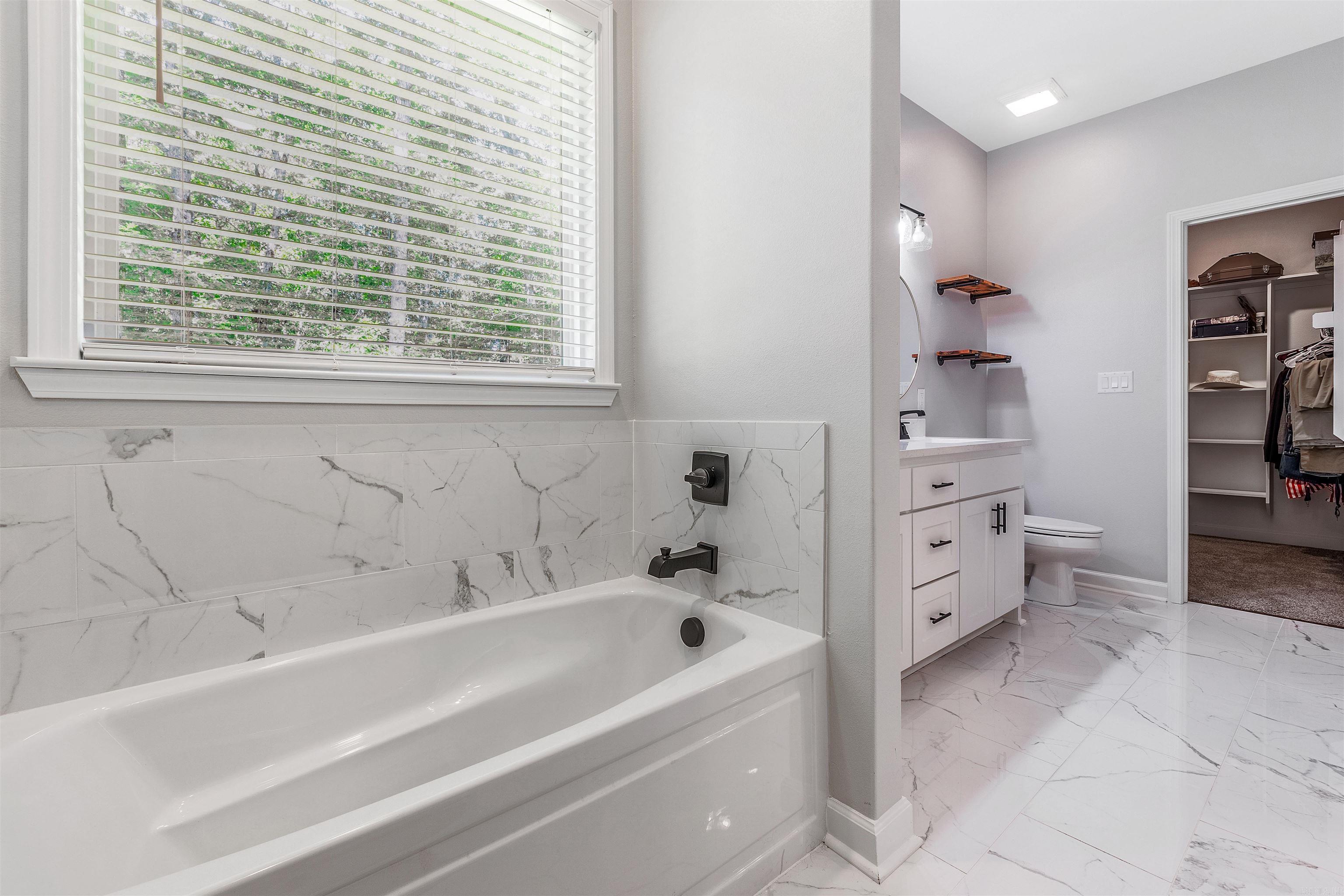 Diamondhead M2 - Residential