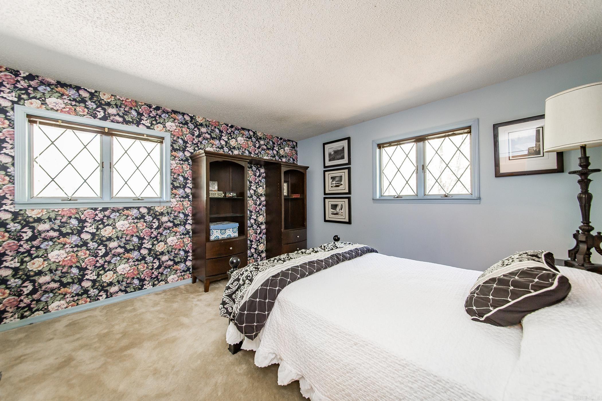 CASTLE RIDGE - Residential