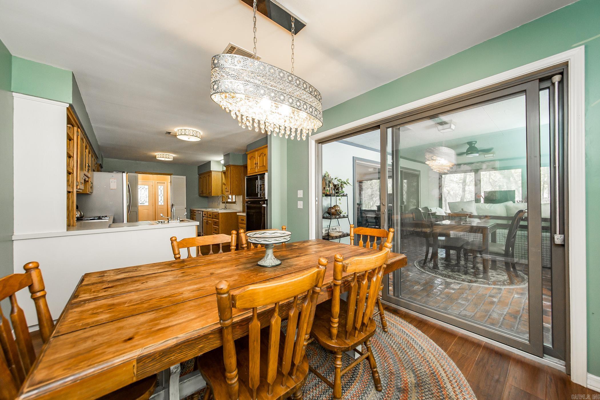 CASTLE RIDGE - Residential