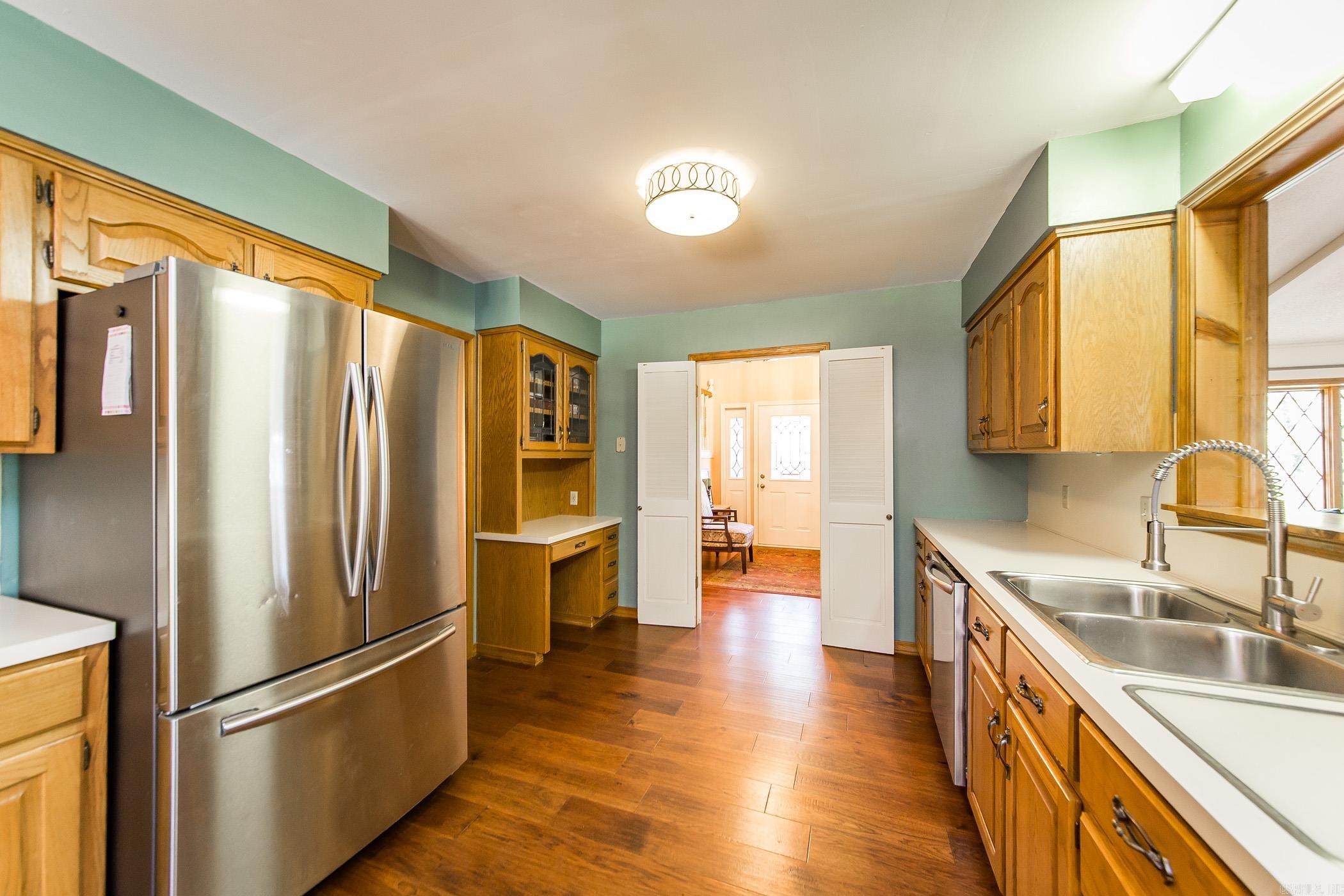 CASTLE RIDGE - Residential
