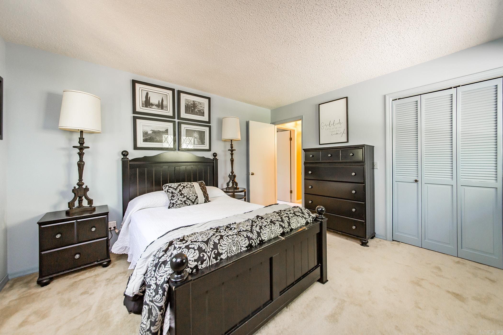 CASTLE RIDGE - Residential