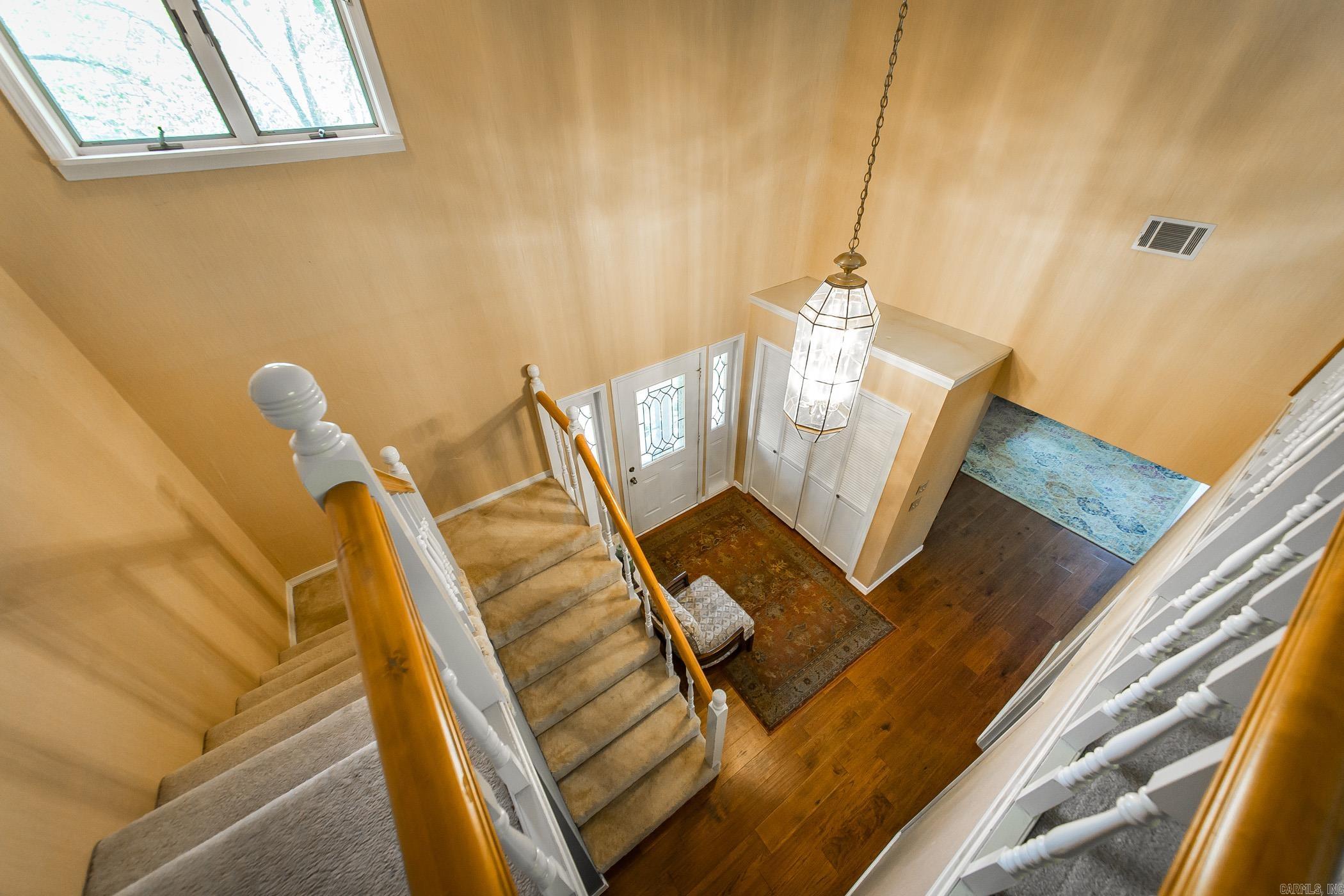CASTLE RIDGE - Residential