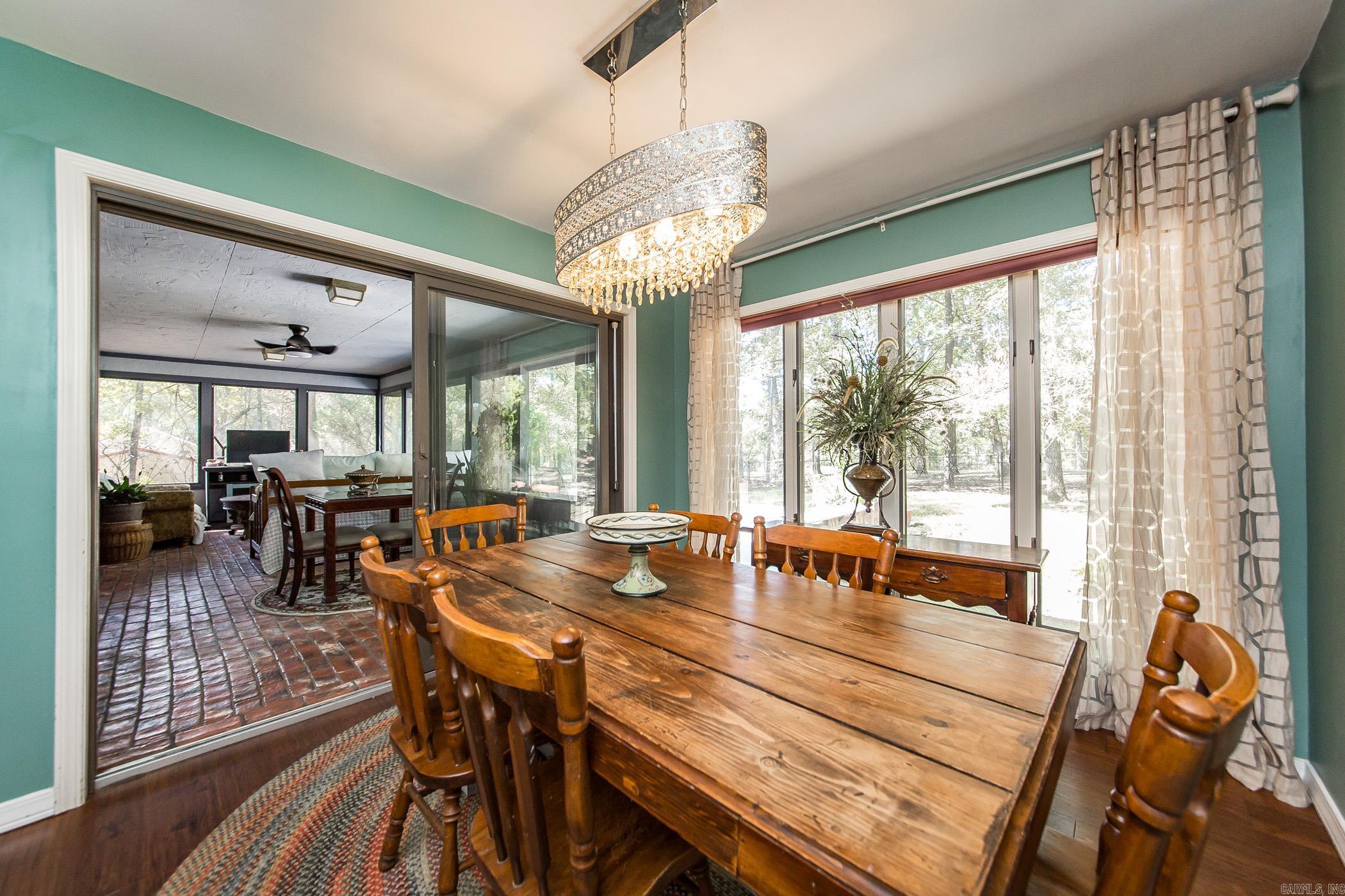 CASTLE RIDGE - Residential