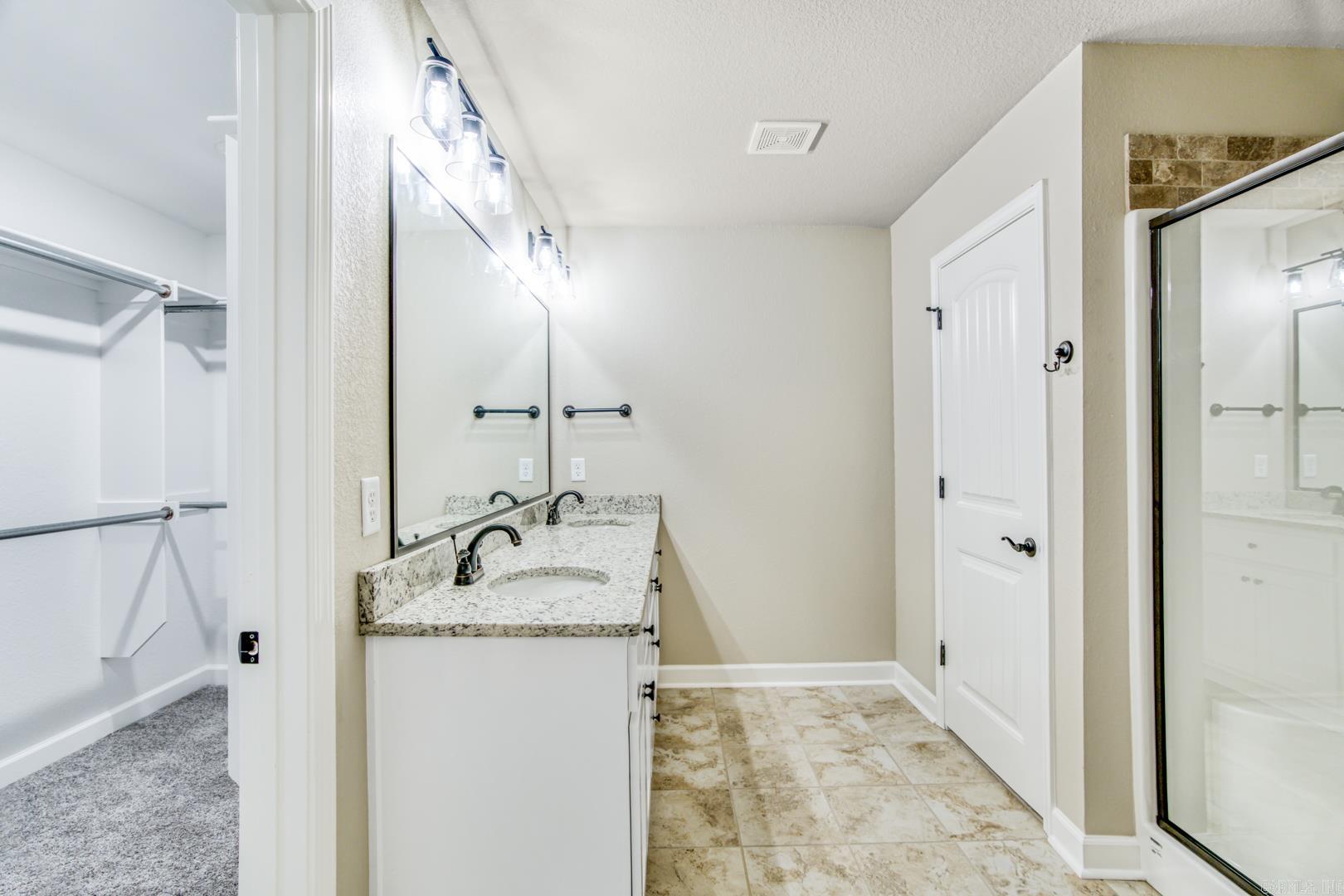 AUTUMN BROOKE - Residential