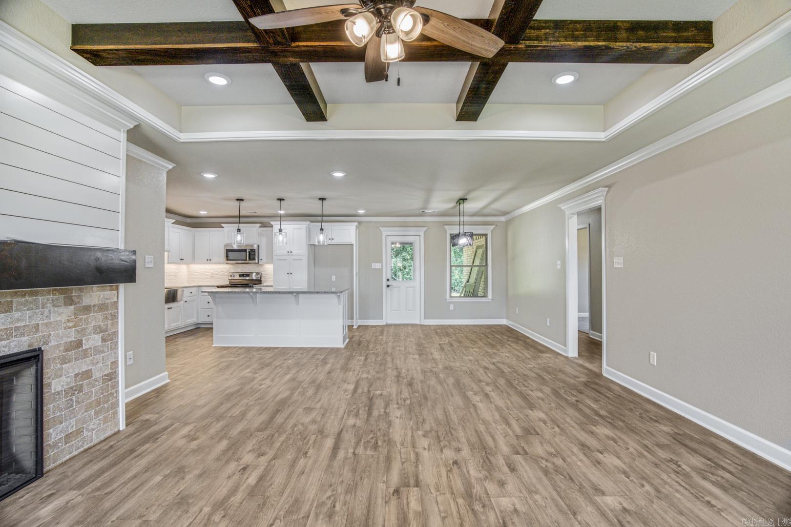 AUTUMN BROOKE - Residential