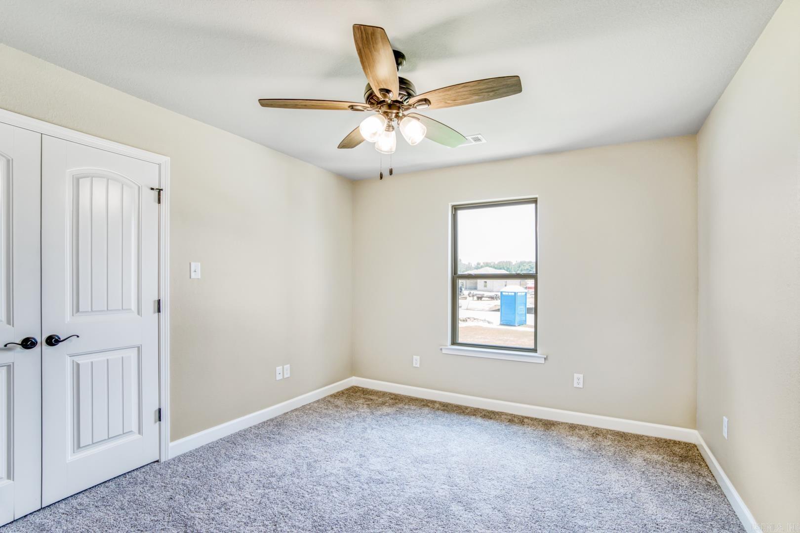 AUTUMN BROOKE - Residential