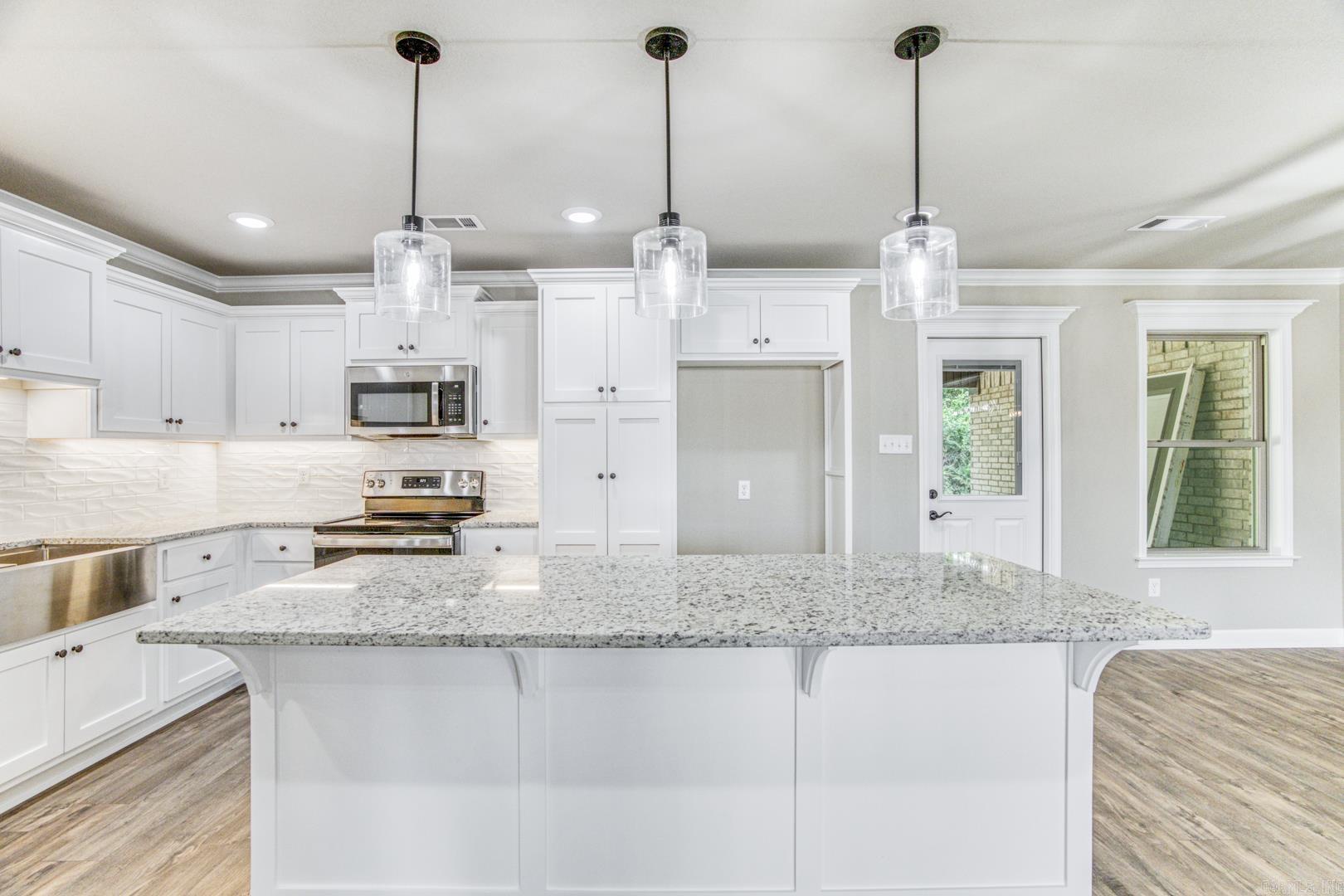 AUTUMN BROOKE - Residential