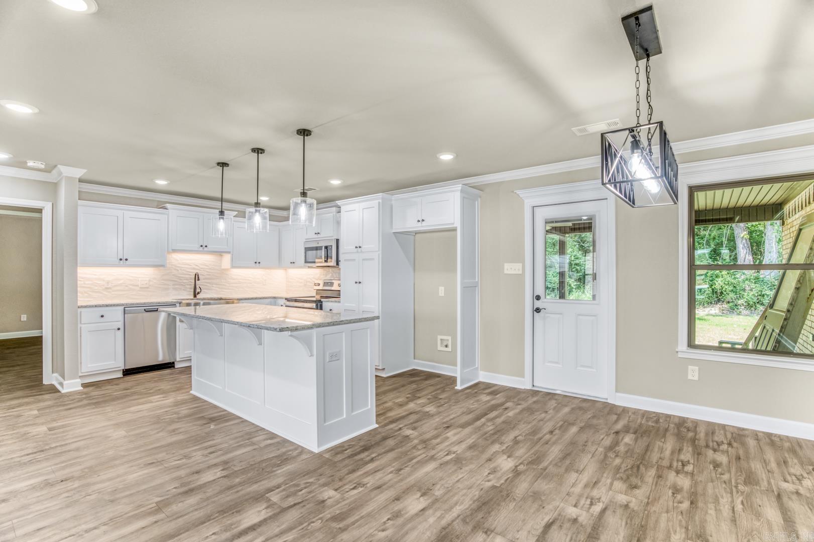 AUTUMN BROOKE - Residential