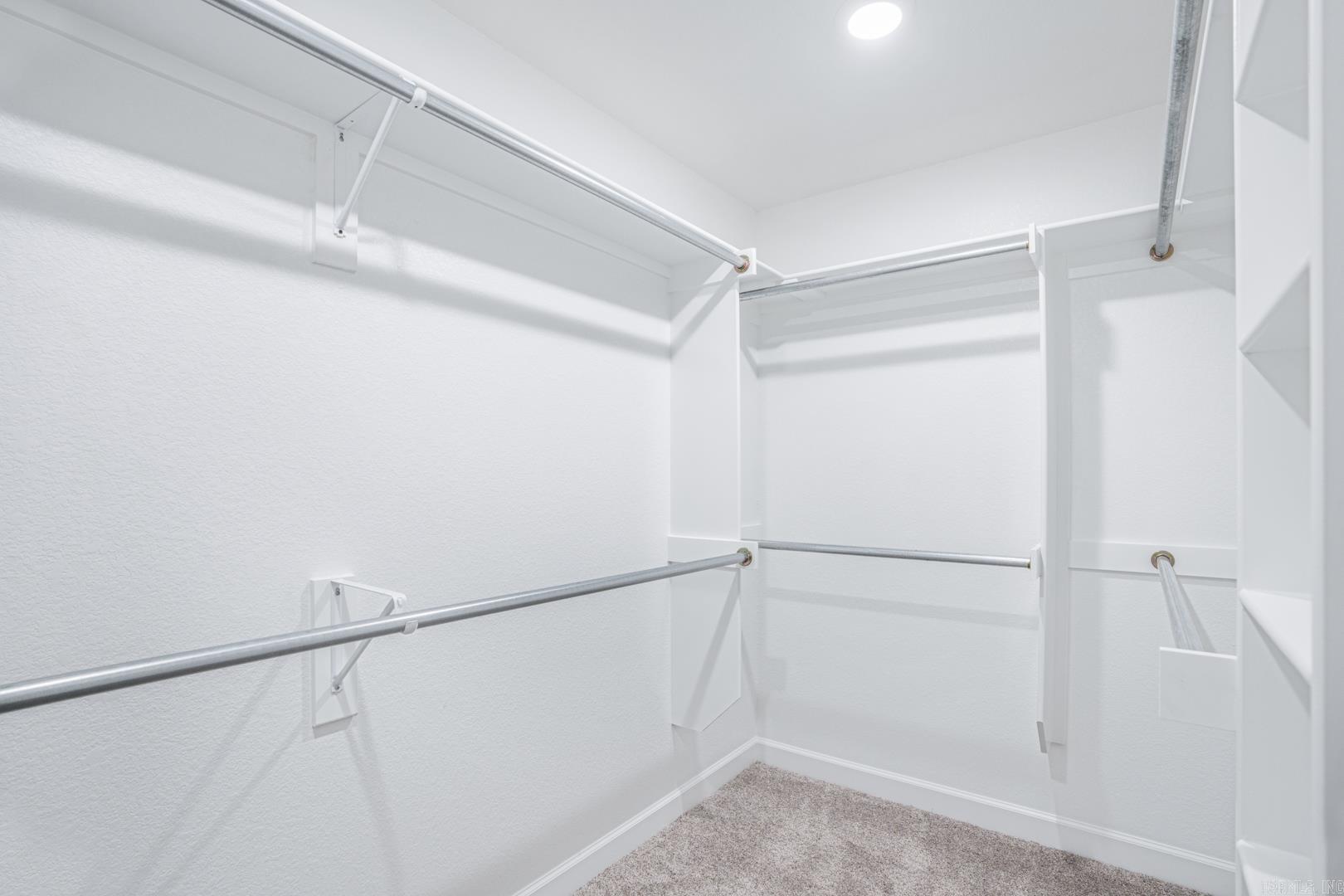 AUTUMN BROOKE - Residential