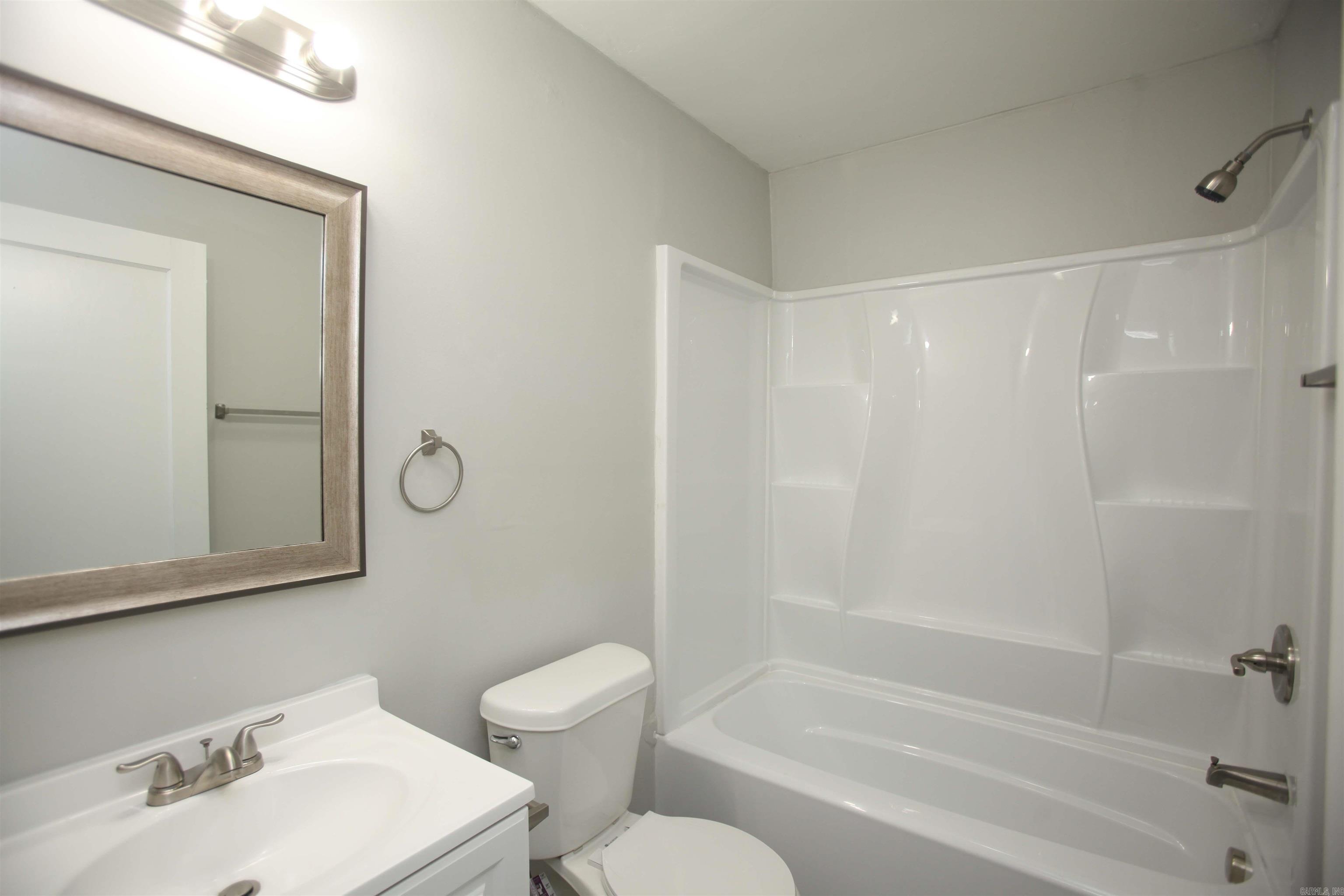 Missouri Pacific - Residential Lease