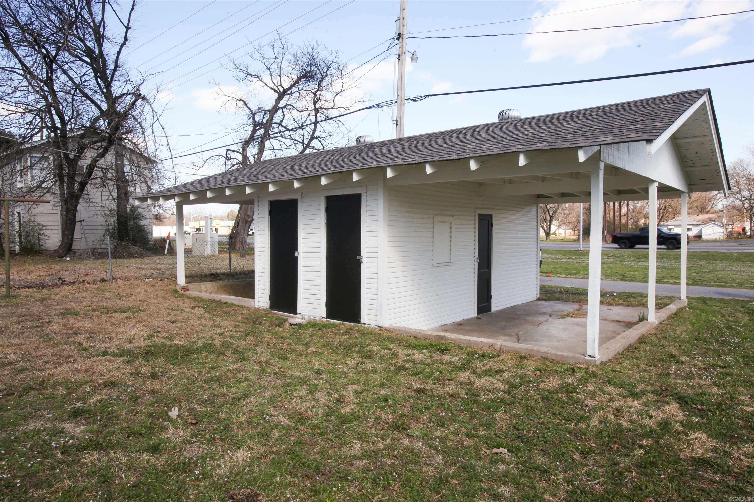 Missouri Pacific - Residential Lease