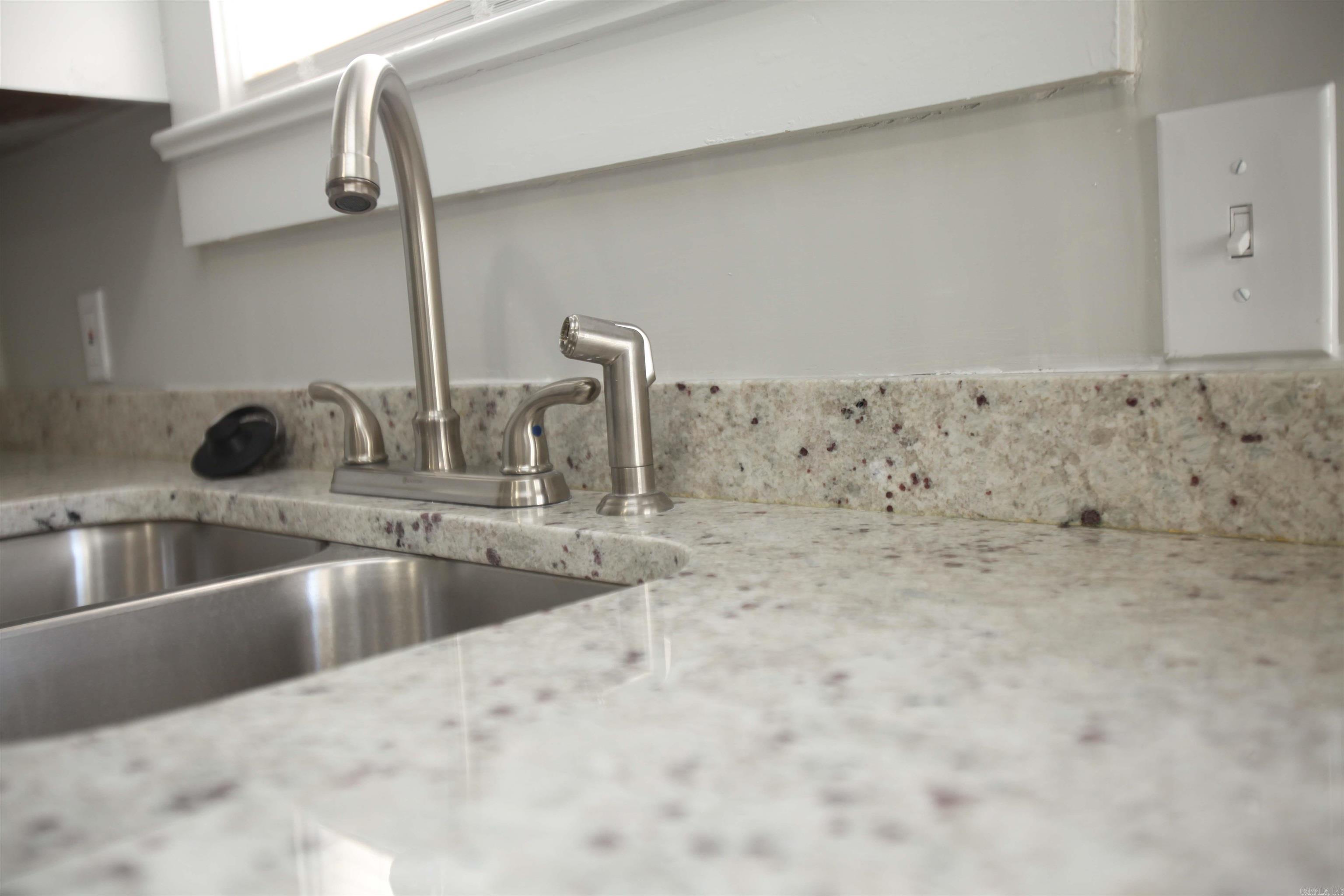 Missouri Pacific - Residential Lease