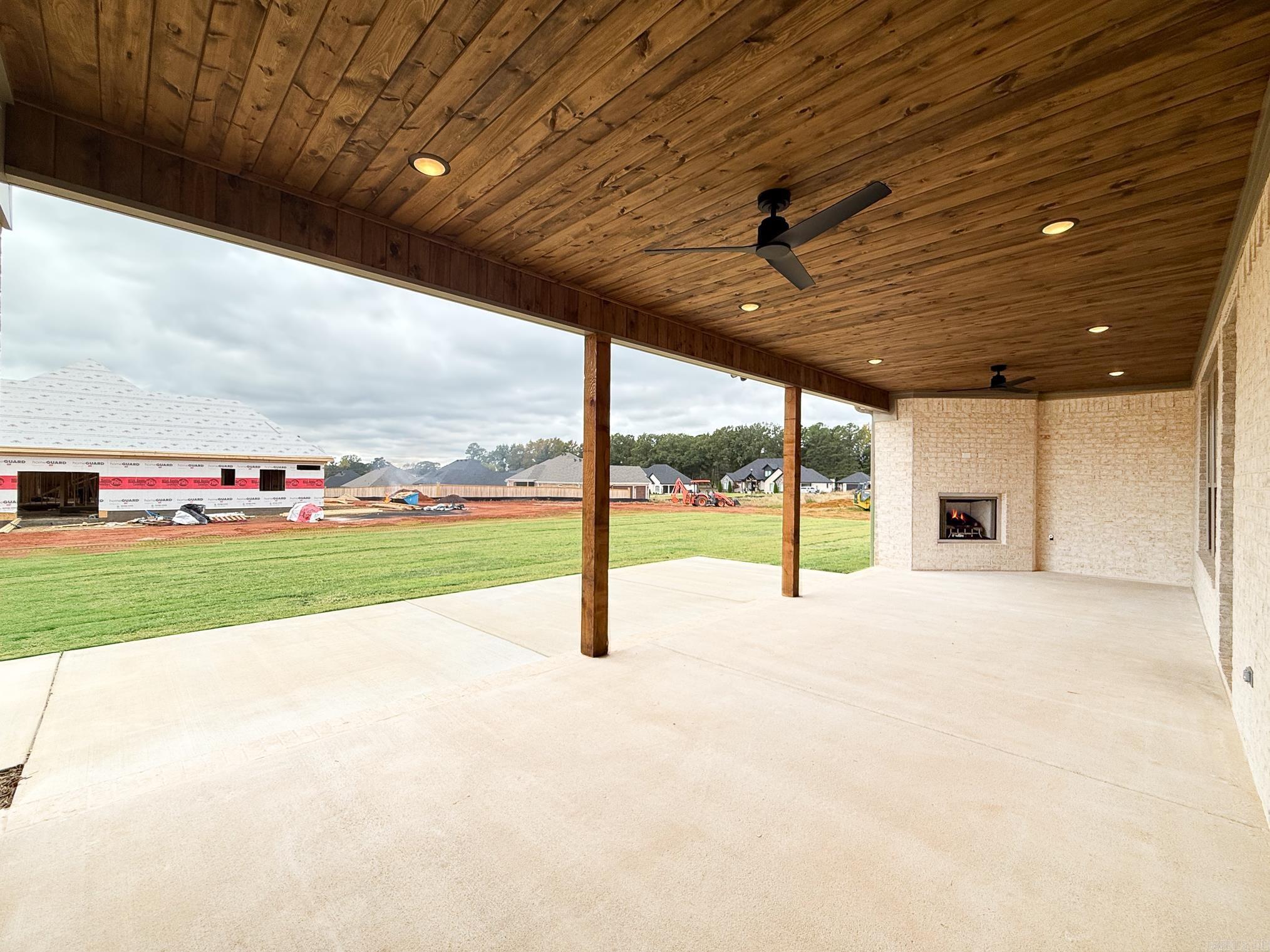 AUGUSTA ESTATES - Residential