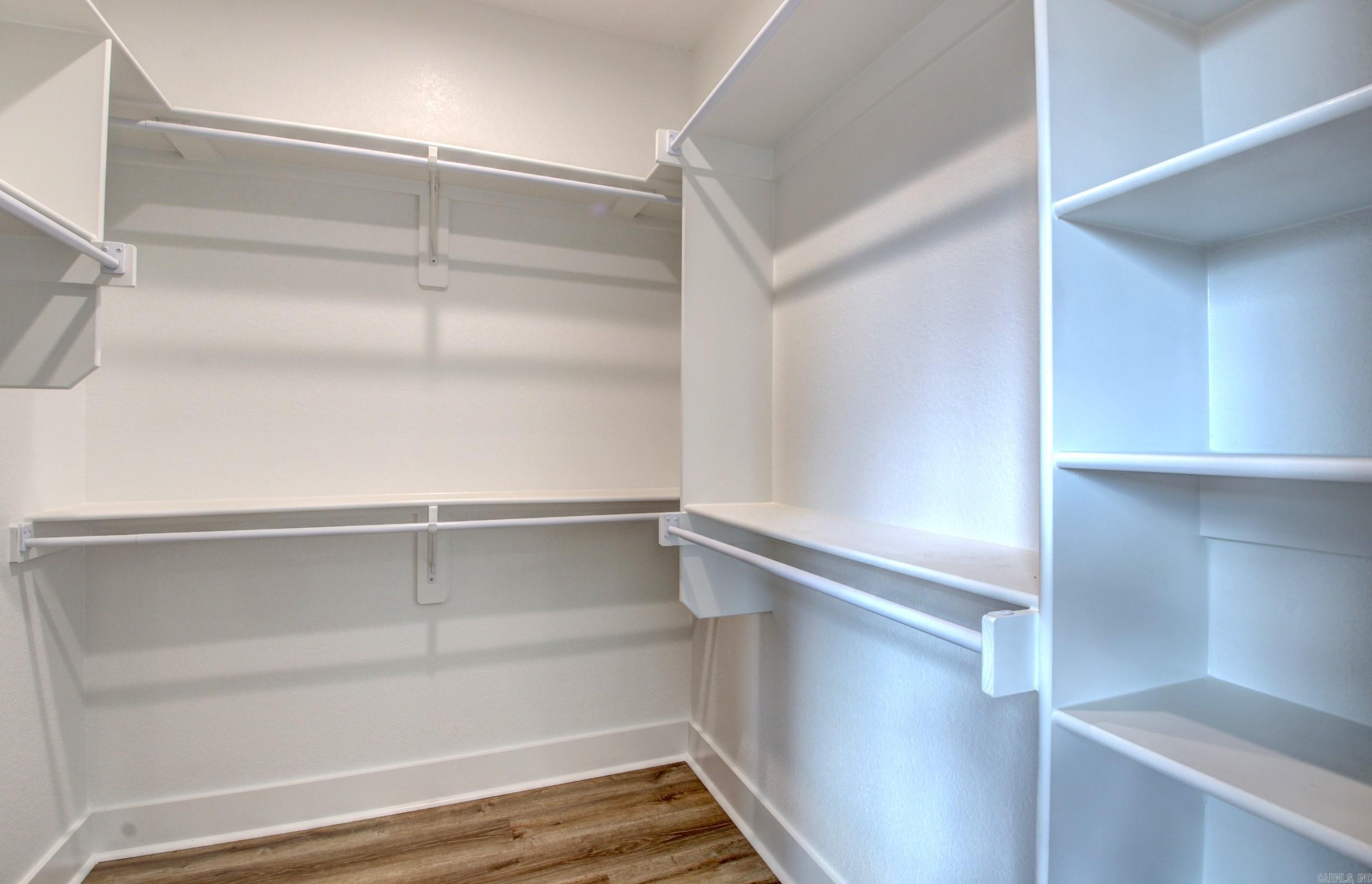 EAST MEADOW - Residential