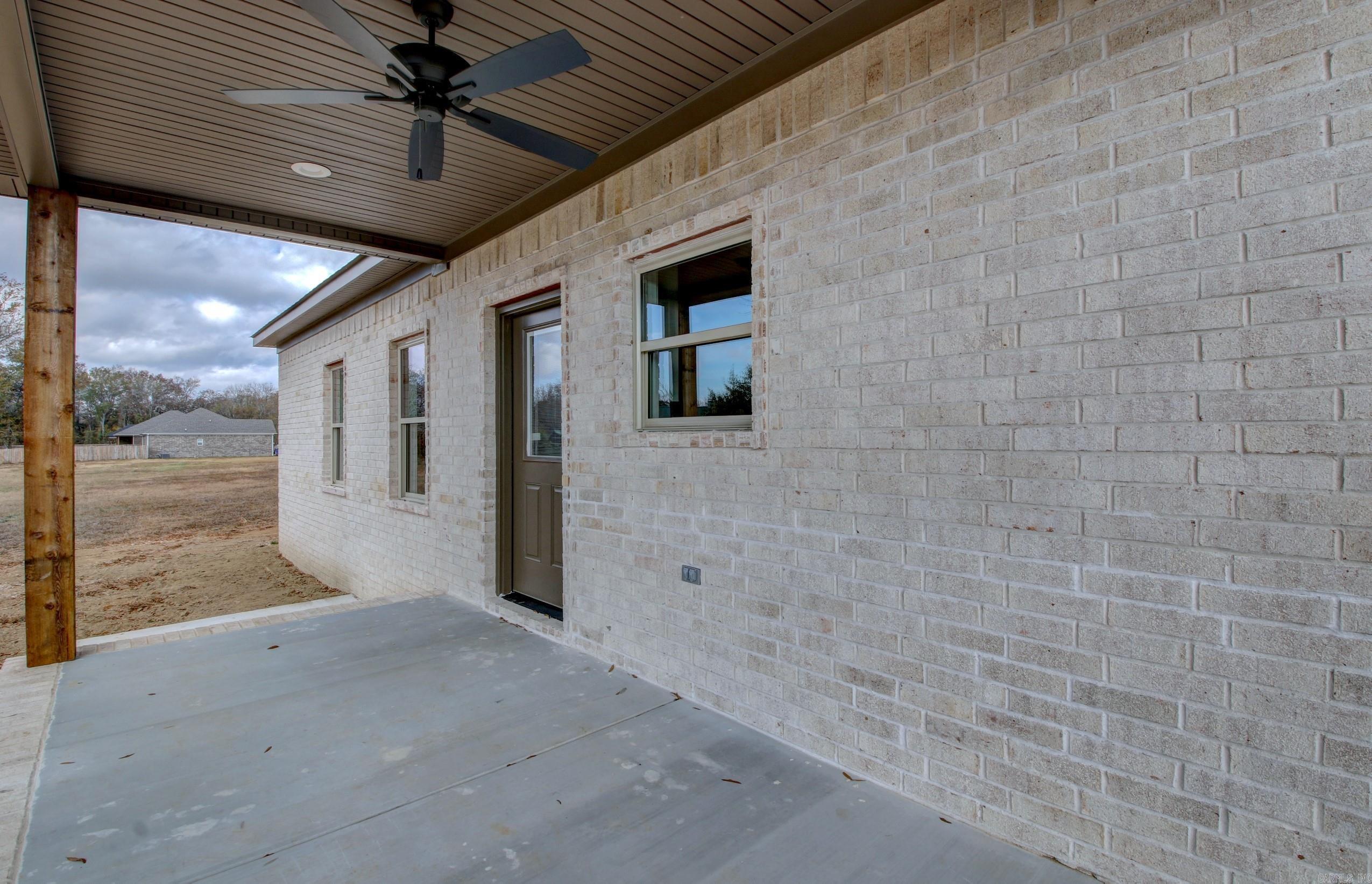 EAST MEADOW - Residential