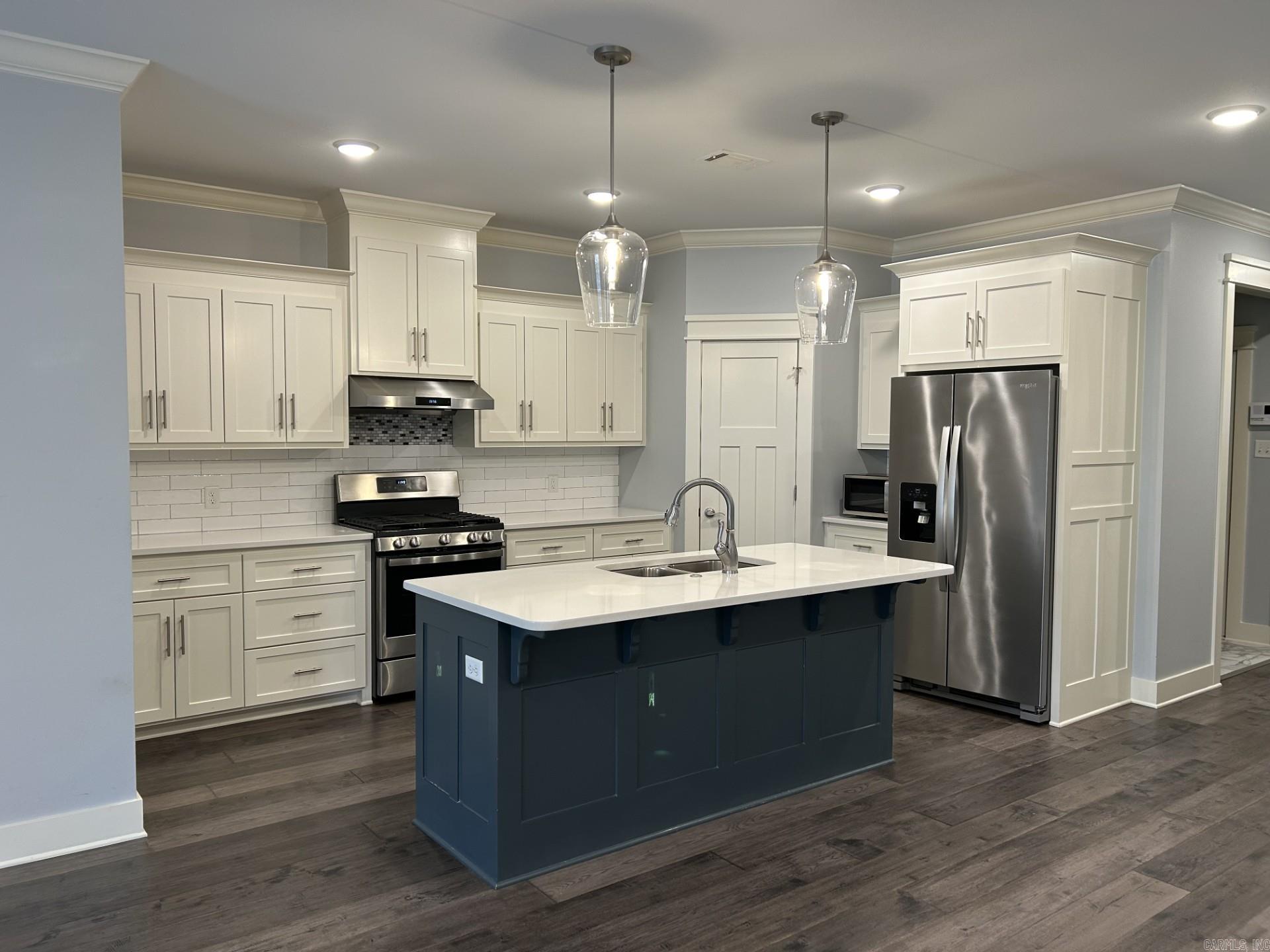 CARNAHAN VILLAGE SUB - Residential