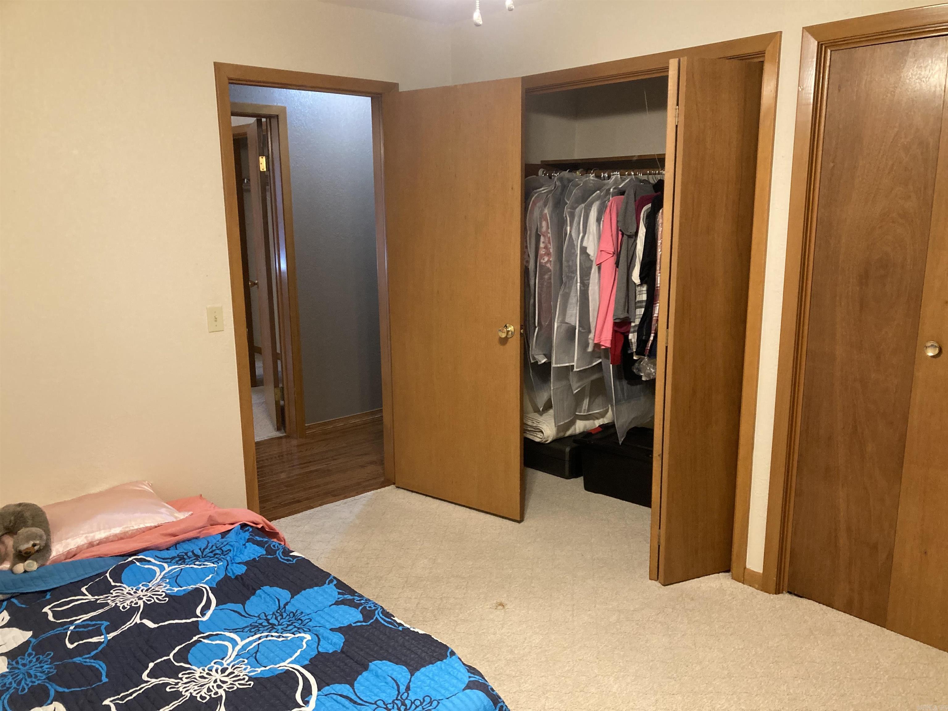 M&B PIGGOTT 2-20-8 - Residential