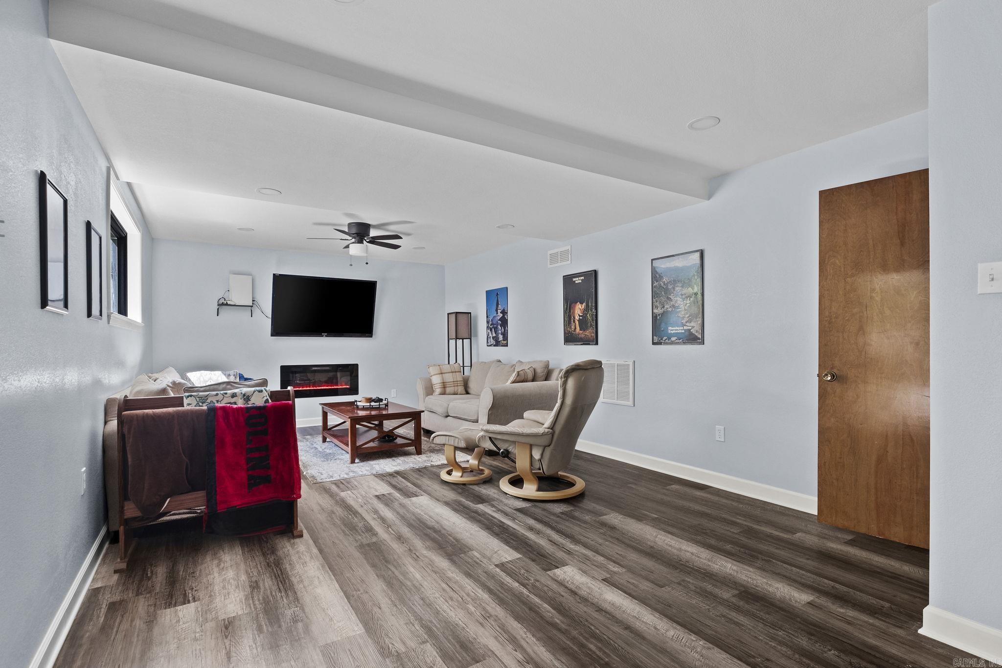 CARDINAL VALLEY - Residential