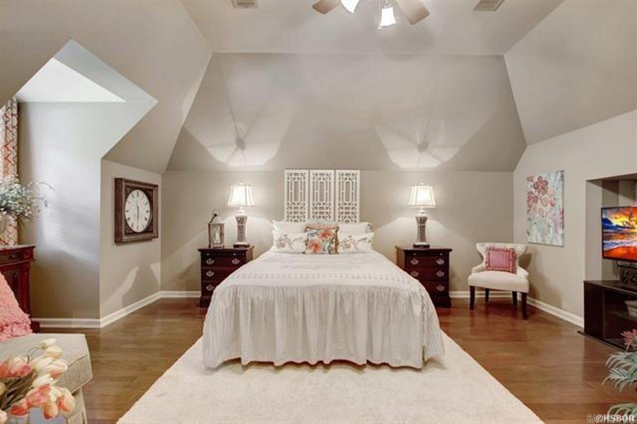 DRIFTWOOD POINT - Residential