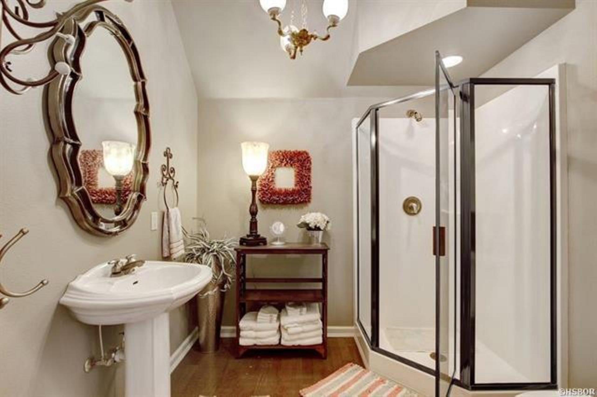 DRIFTWOOD POINT - Residential