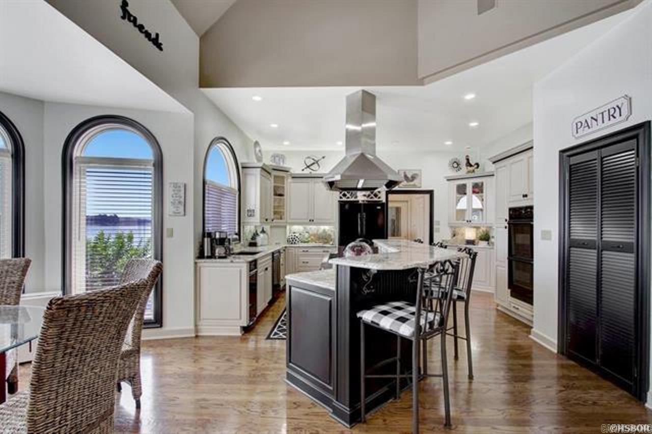 DRIFTWOOD POINT - Residential