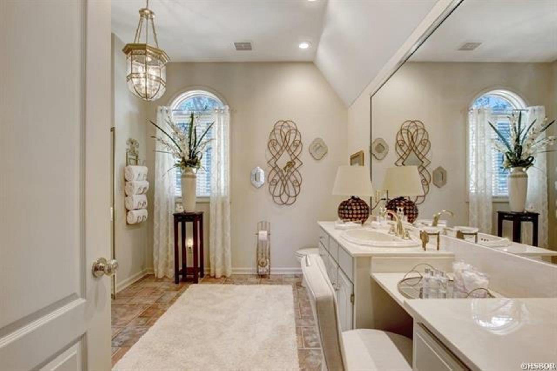 DRIFTWOOD POINT - Residential