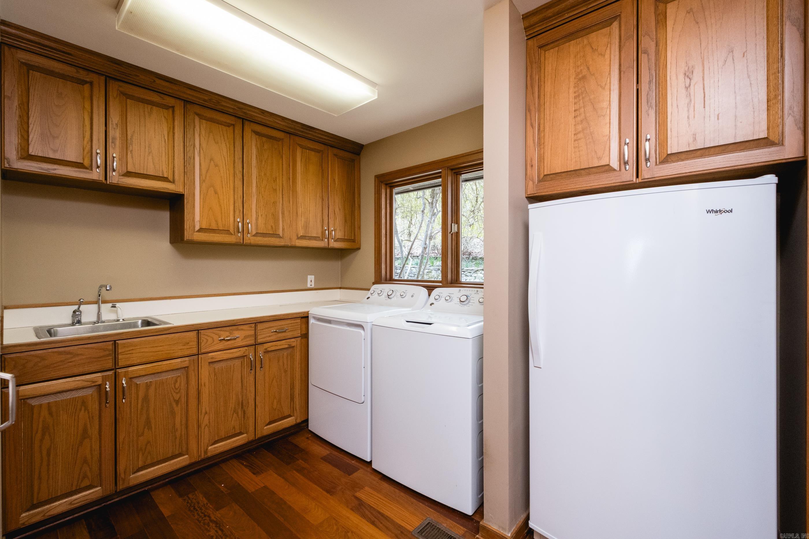 PINNACLE RIDGE ESTATES - Residential