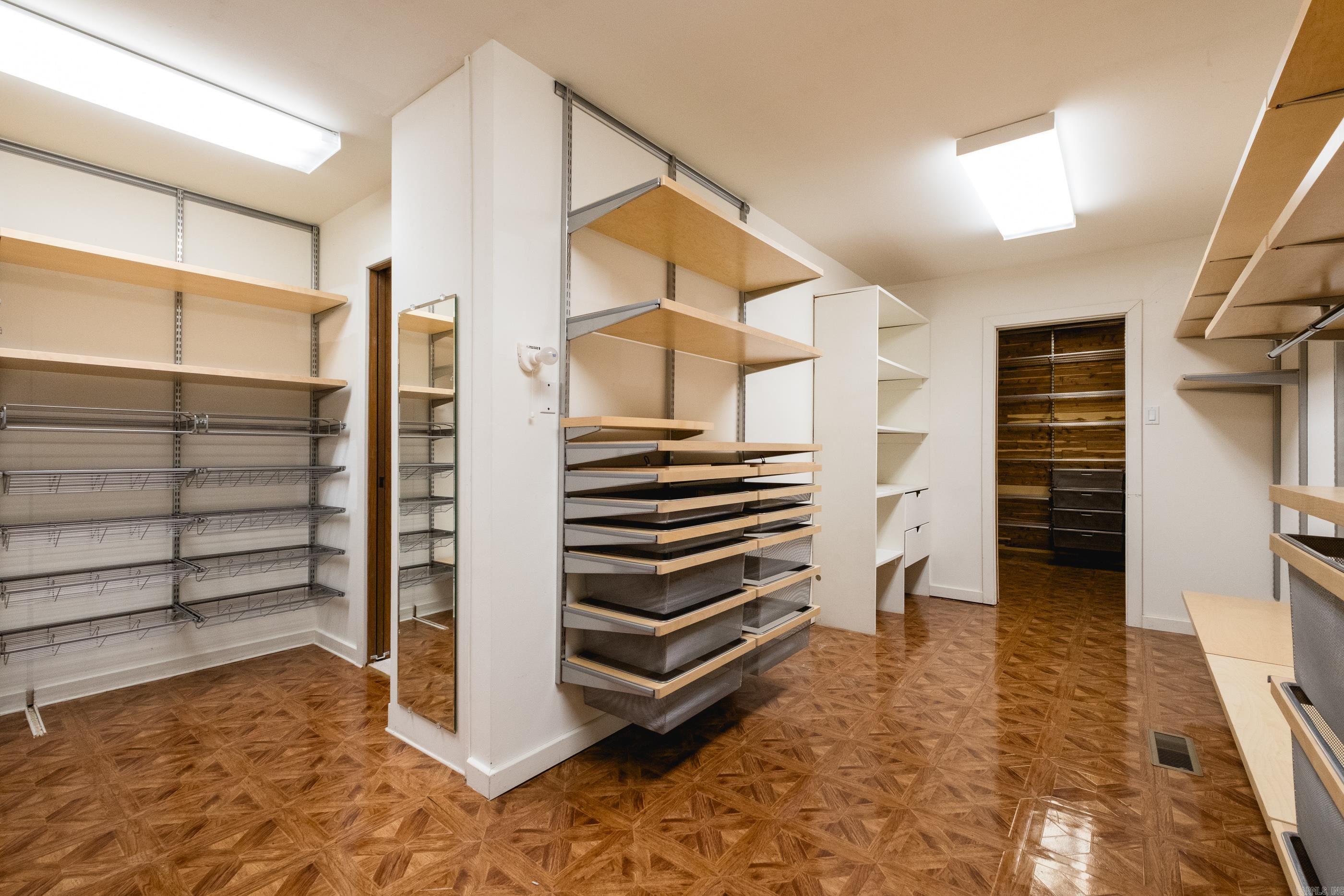 PINNACLE RIDGE ESTATES - Residential