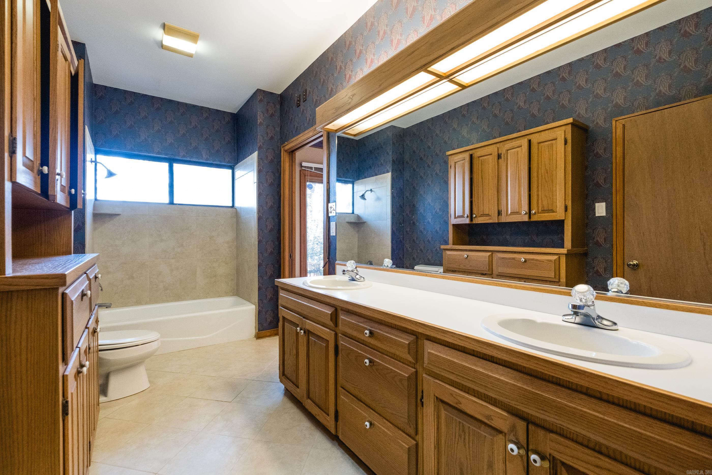 PINNACLE RIDGE ESTATES - Residential