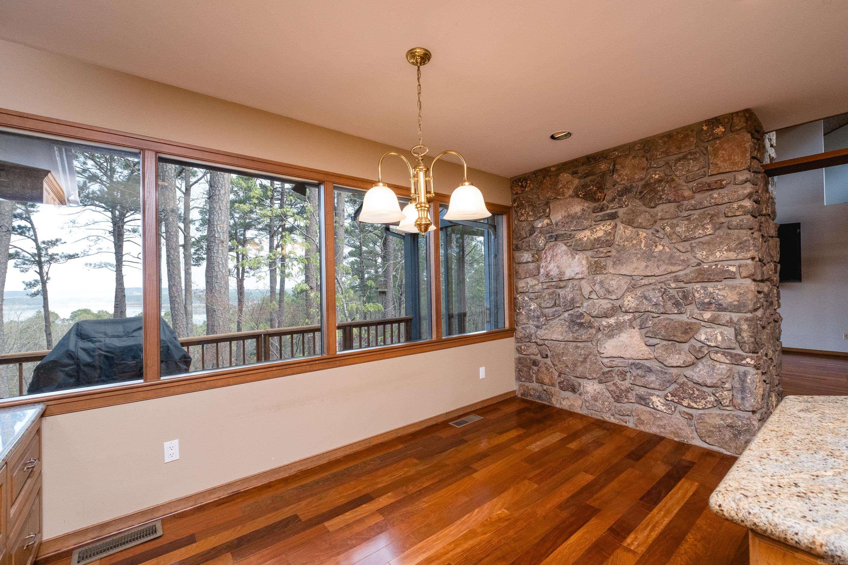 PINNACLE RIDGE ESTATES - Residential