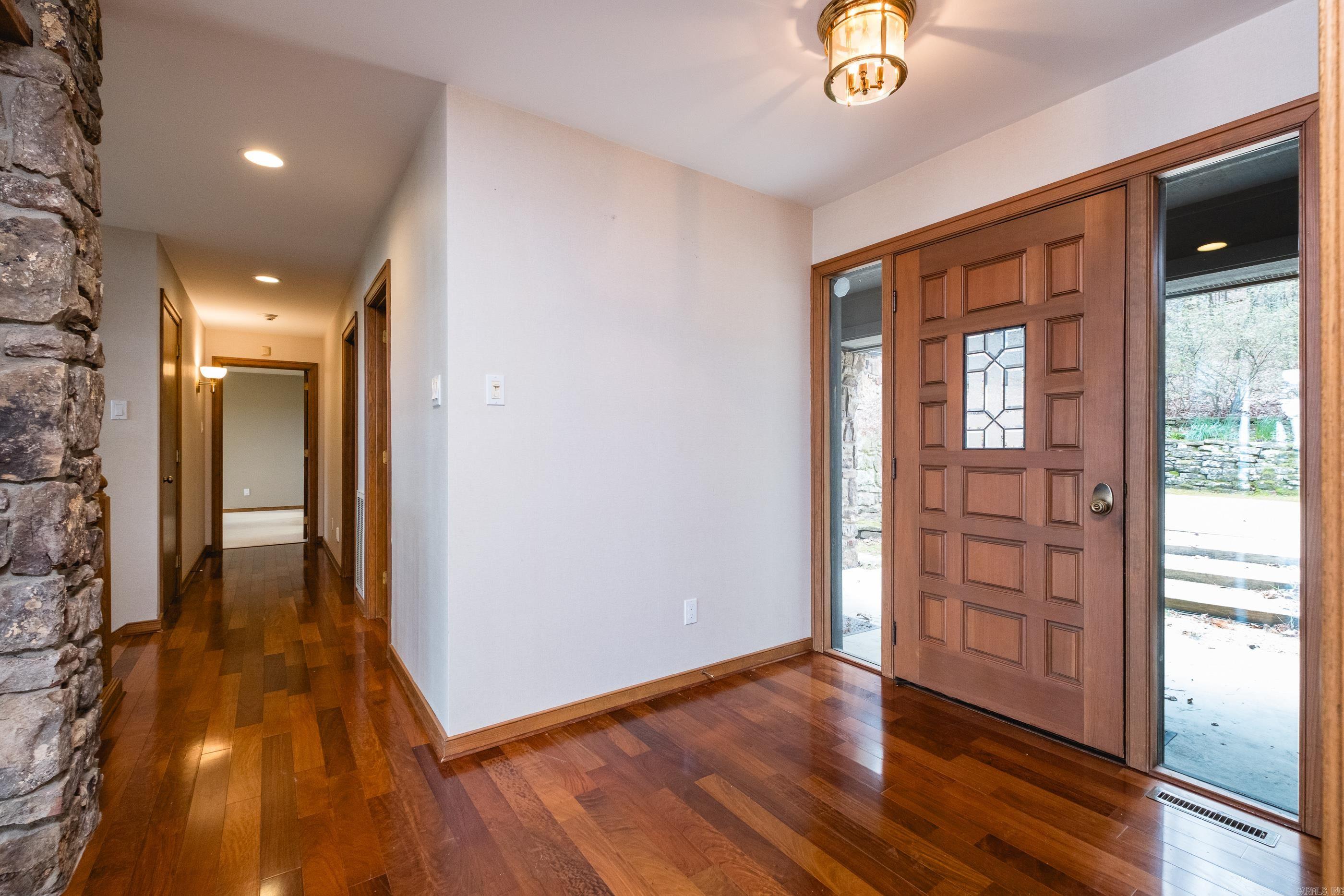 PINNACLE RIDGE ESTATES - Residential