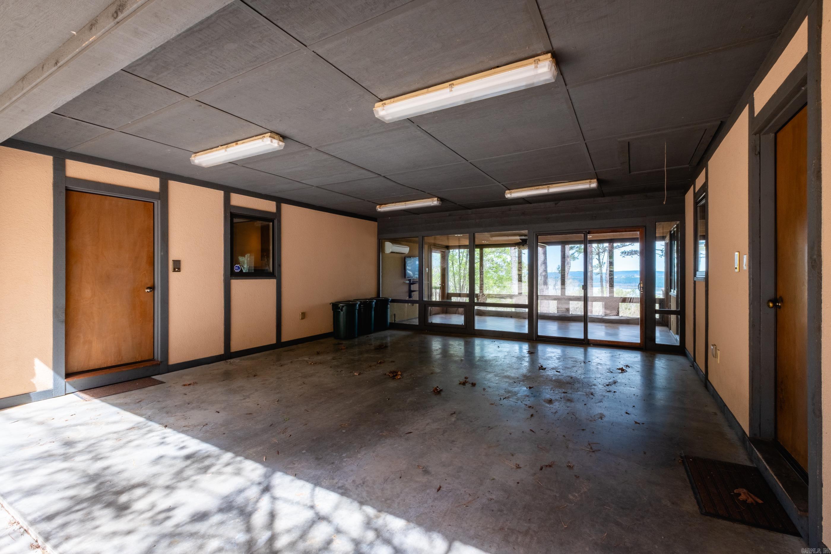 PINNACLE RIDGE ESTATES - Residential