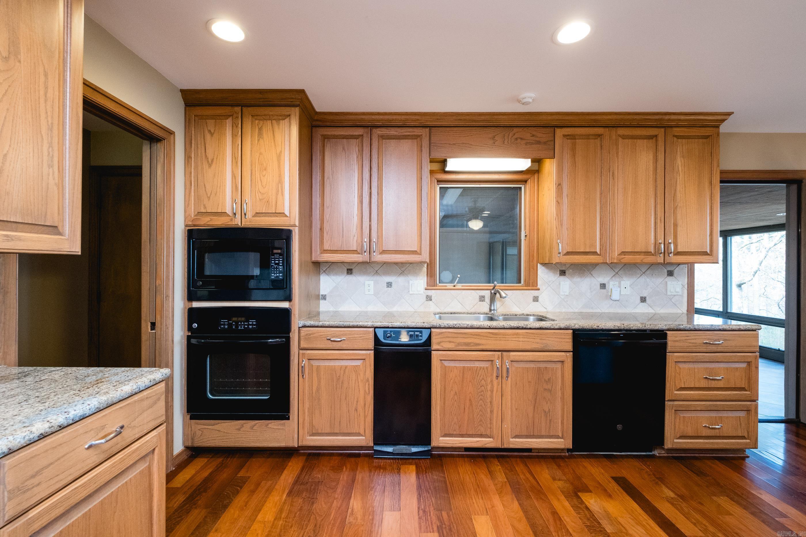 PINNACLE RIDGE ESTATES - Residential