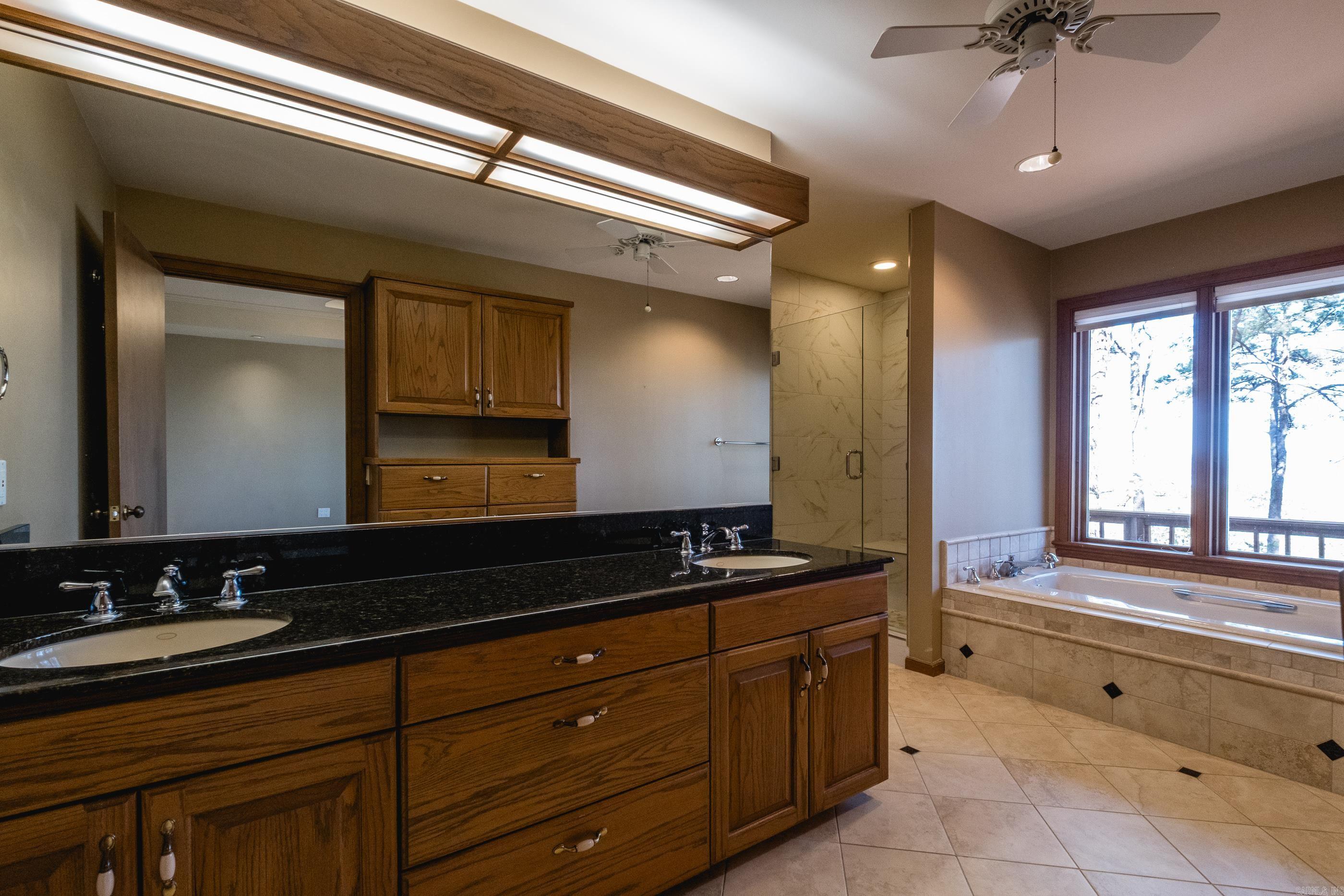 PINNACLE RIDGE ESTATES - Residential