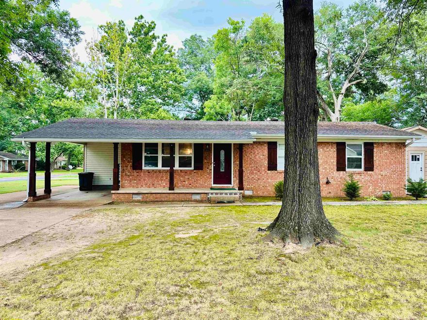 Welcome to 800 Merritt St. in Searcy — a beautifully updated and well-maintained 3 bed, 1.5 bath home on a spacious corner lot with great curb appeal. Sellers recently had it appraised and are listing below appraisal value. This 1,604 sq ft home features new flooring, fresh interior paint, and new interior and exterior doors. A second living area off the kitchen offers a cozy fireplace and mini split for added comfort. The kitchen retains its original charm, while both bathrooms include new toilets and a new water heater replaced this year. The exterior has also been updated with new front porch columns, shutters, and gutters. The roof was replaced in 2019, and the HVAC is only 4 years old—giving you peace of mind on big-ticket items. Outside, you’ll find a large 640 sq ft shop with a brand new roof and updated electrical, perfect for a workshop, studio, or future guest space. Washer, dryer, and fridge also convey with the sale, making it truly move-in ready. This home blends classic character with thoughtful updates—you’ll feel right at home the moment you arrive. AGENT SEE AGENT REMARKS.