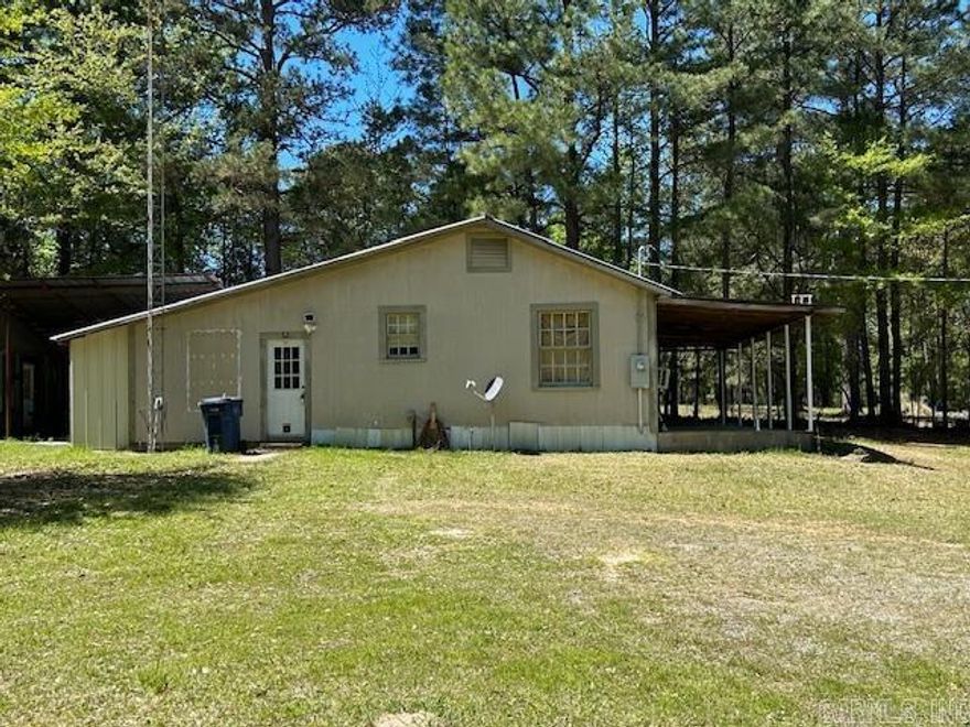 Country Living 4.89acres