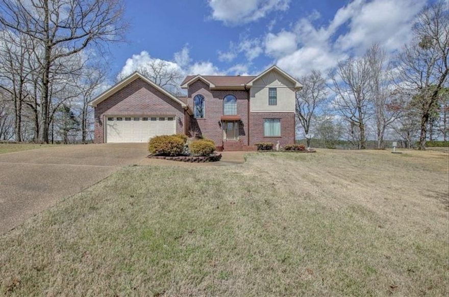 Upscale Lake Living! Beautifully updated 3BR/2.5BA home on Lake Hamilton with views galore and a private feeling, rare on the lake. Located in a gated lakefront community a short ride to all the conveniences of town. Downstairs is the primary living area, master suite, and half bathroom. Upstairs features a loft open to below, 2 guest bedrooms (one featuring private balcony and lake/mountain views), and 1 full bathroom. A step outside brings nature, the lake, and mountains in full view, decks galore, a 4 person tram to the boat dock, and a larger fixed boat dock with boat lift, jet ski lift, and the largest swim dock around! Fiber Optic internet is installed in the neighborhood.