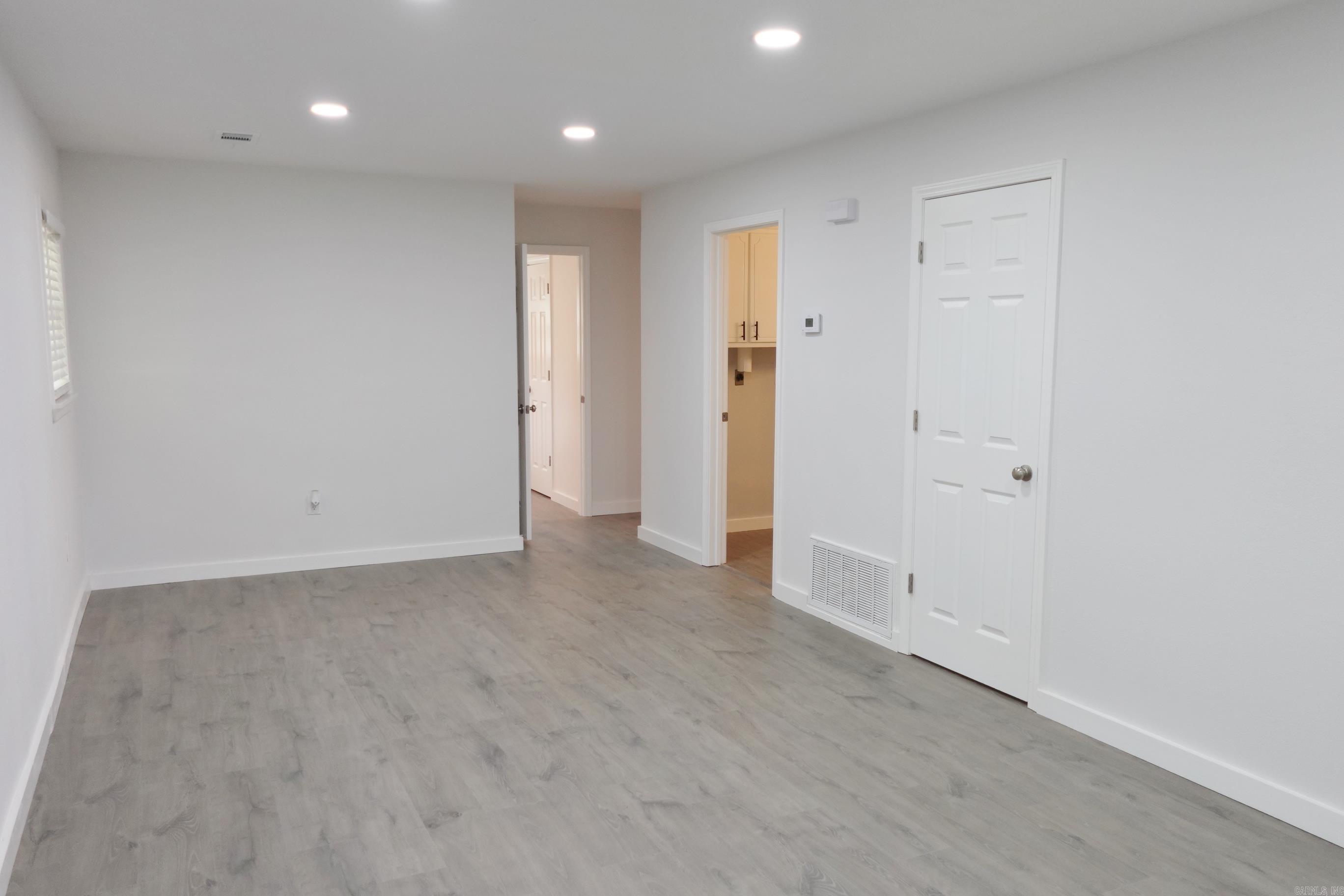 CONWAY MANOR - Residential