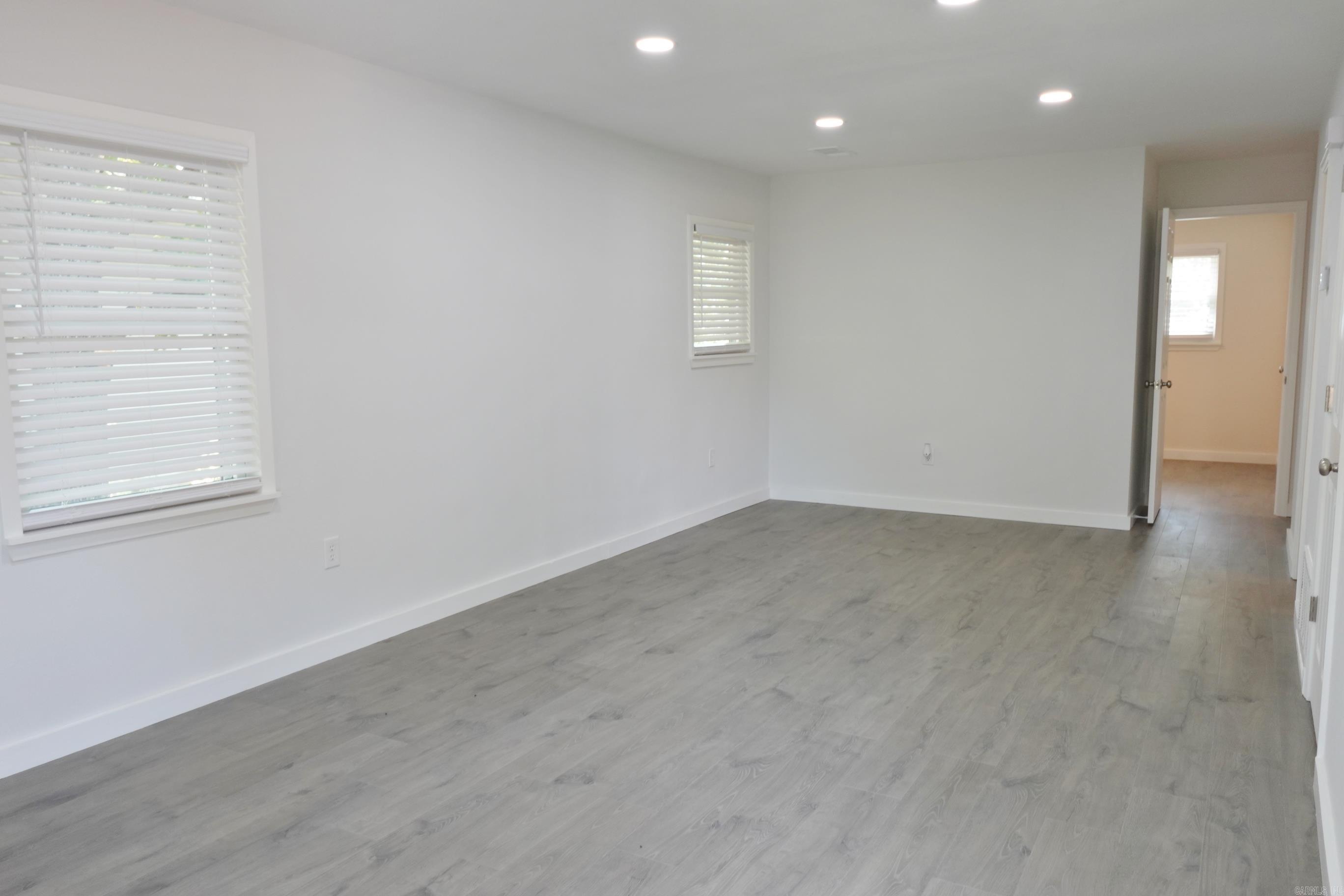 CONWAY MANOR - Residential