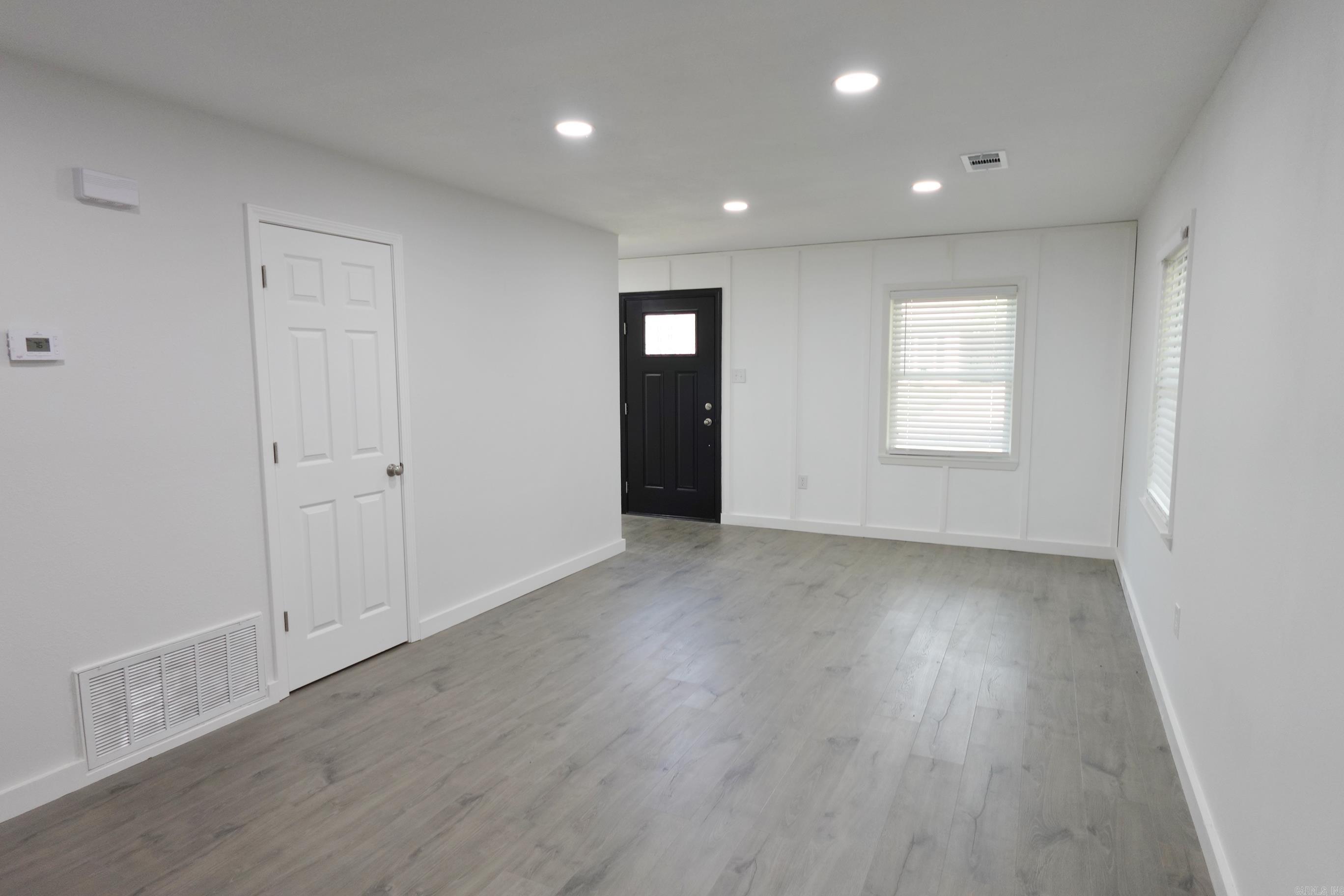 CONWAY MANOR - Residential