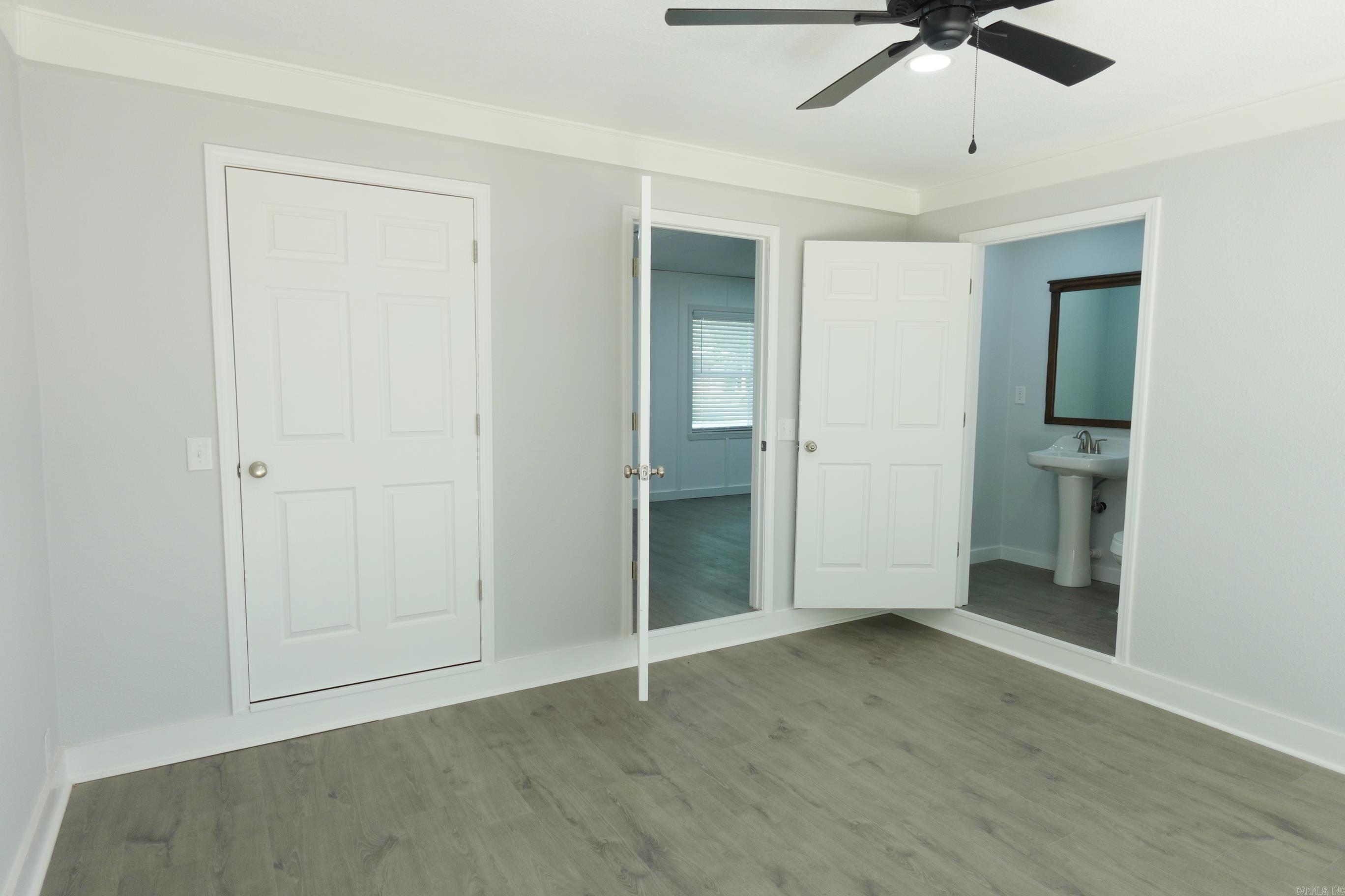 CONWAY MANOR - Residential