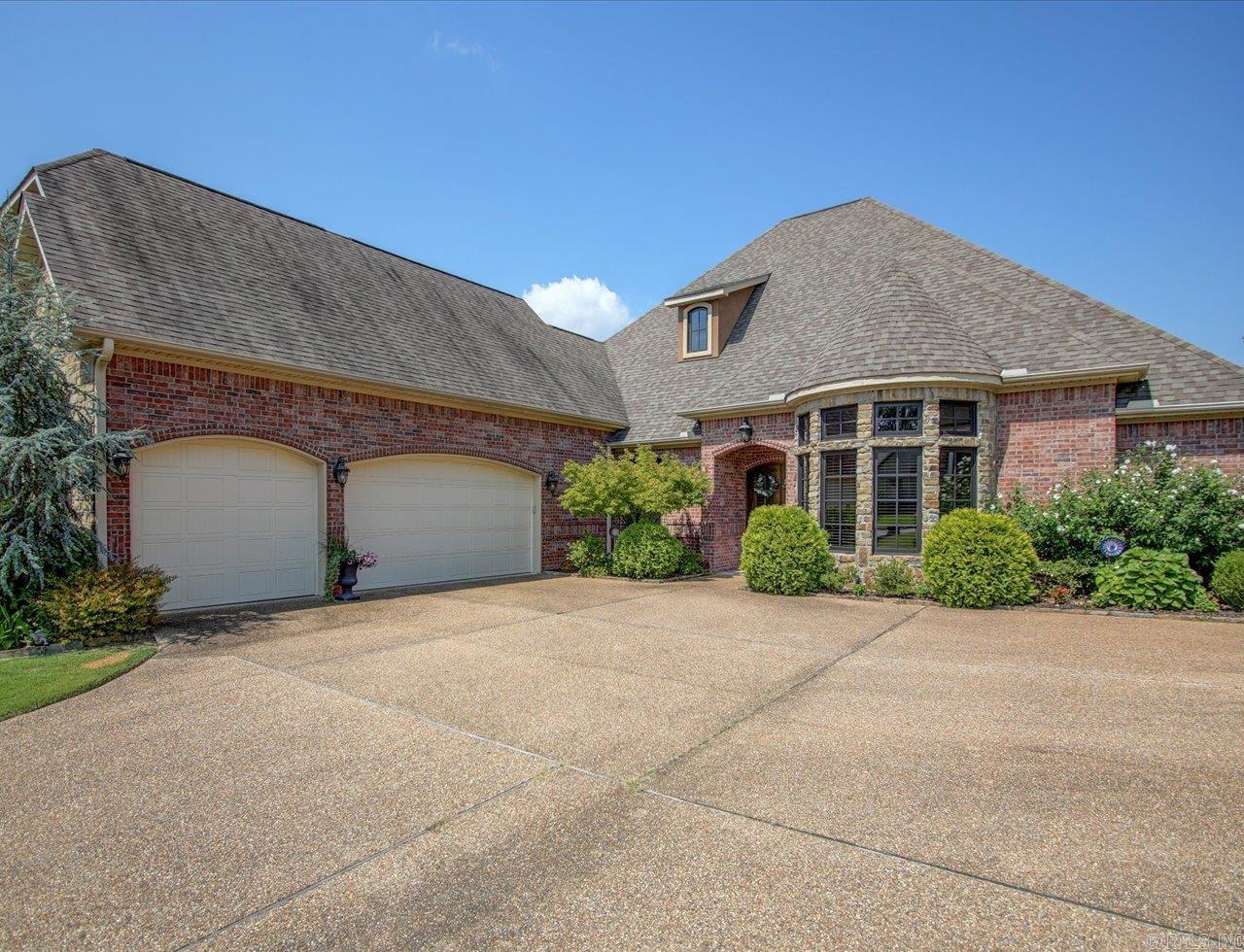 ARLINGTON PARK - Residential